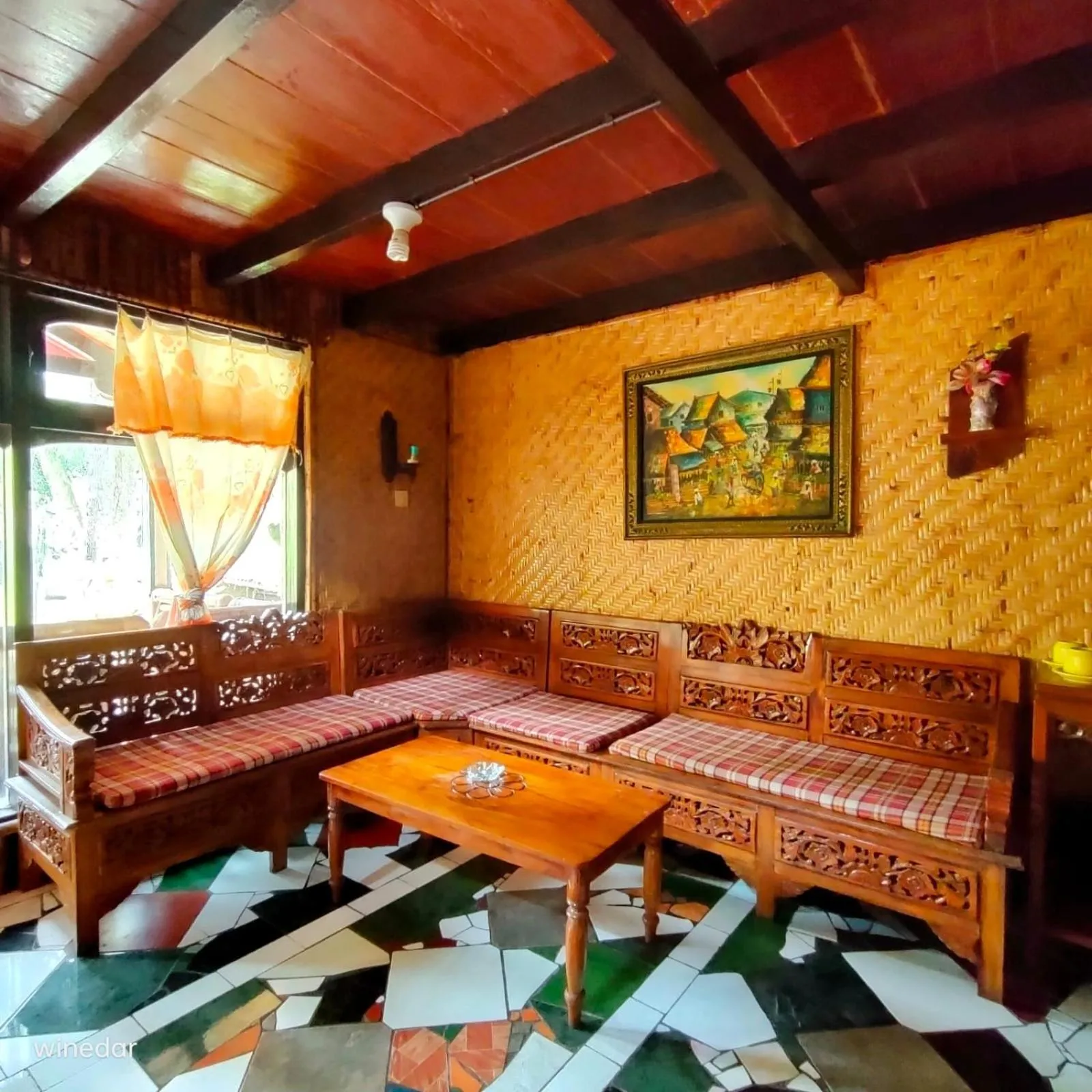 Living room in Yoschi's Hotel Bromo