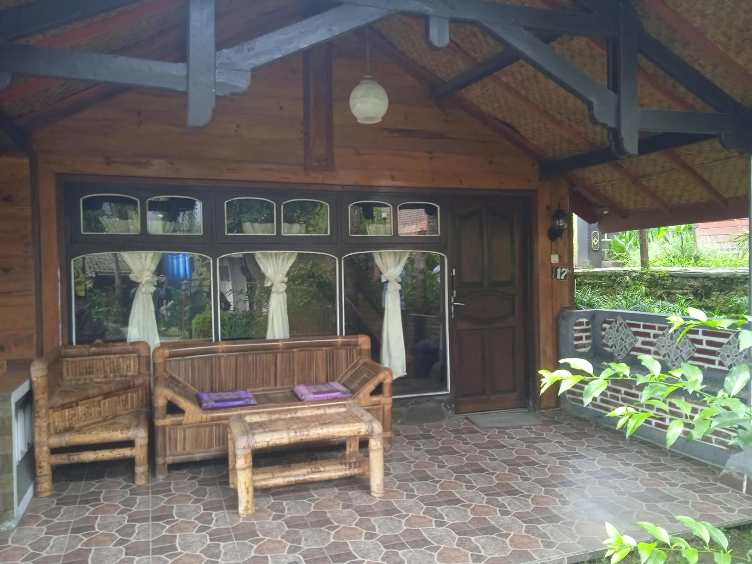 Patio in Yoschi's Hotel Bromo