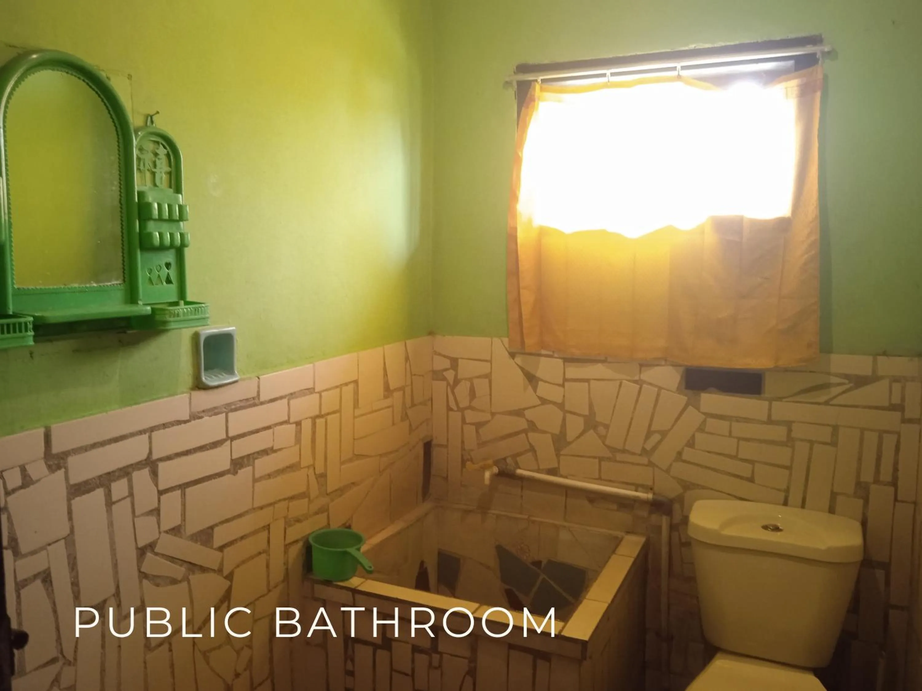 Toilet in Yoschi's Hotel Bromo