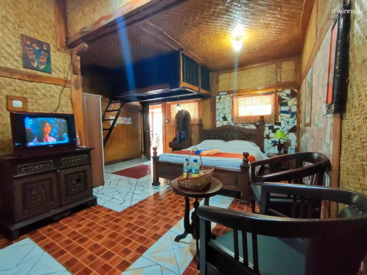 Bed in Yoschi's Hotel Bromo