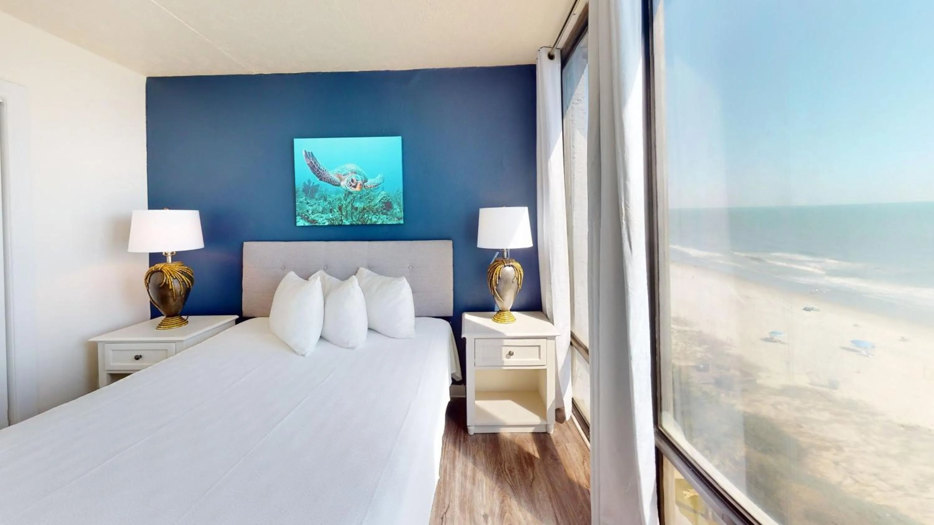 Bed in Willow Bay Resort