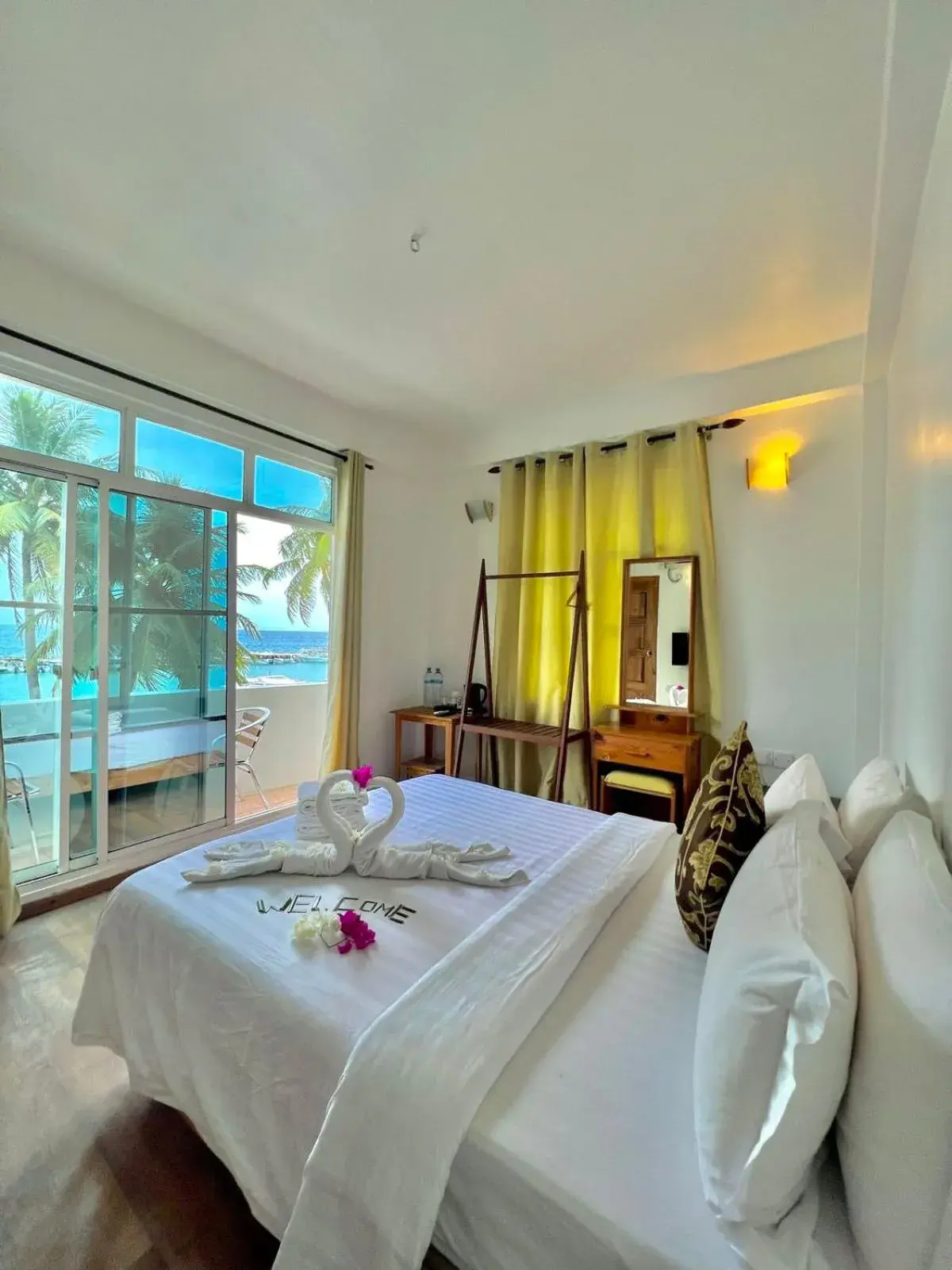 Double Room with Balcony and Sea View in Leisure Boutique Maafushi 维尼家 Double Room with Balcony and Sea View in Leisure Boutique Maafushi 维尼家