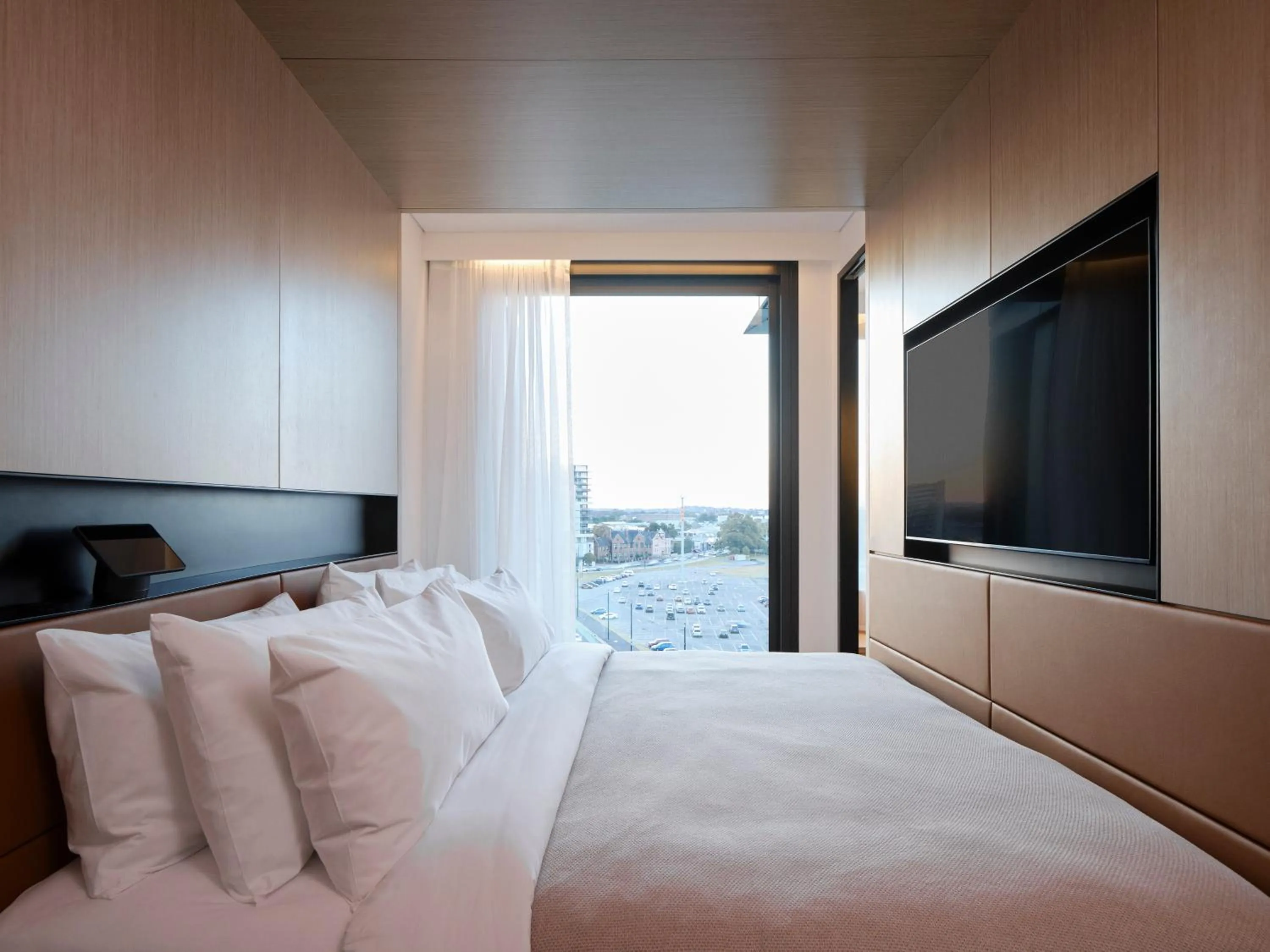 Bed in Little National Hotel Newcastle