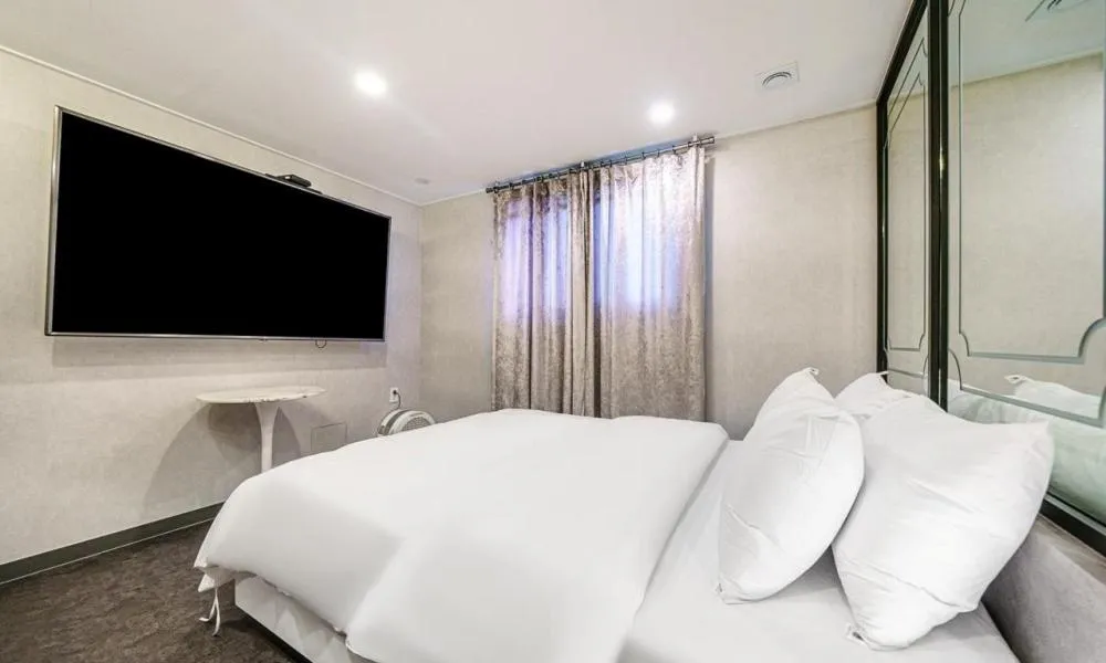 Bed in Paju Geumchon Grache