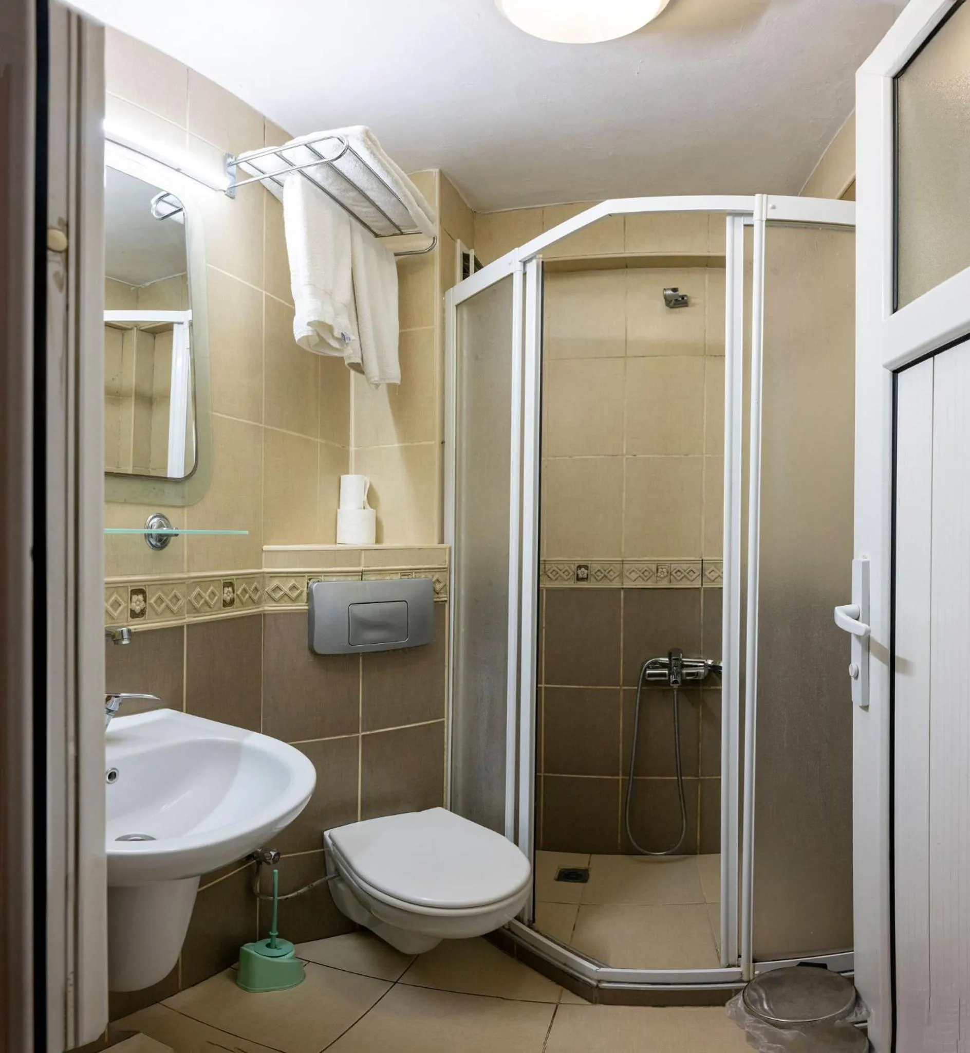 Shower in Saray Boutique Hotel Laleli