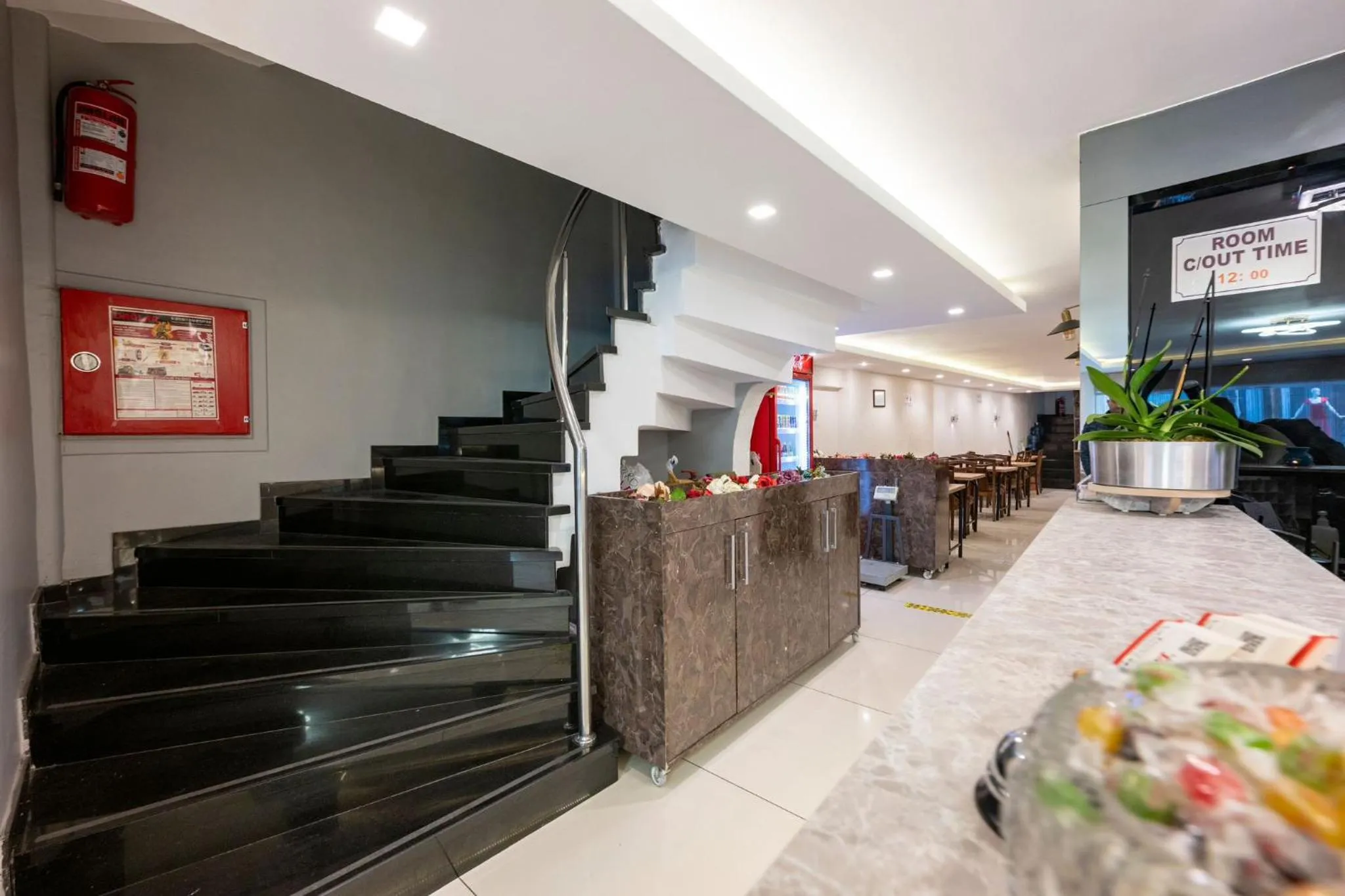 Lobby or reception in Saray Boutique Hotel Laleli