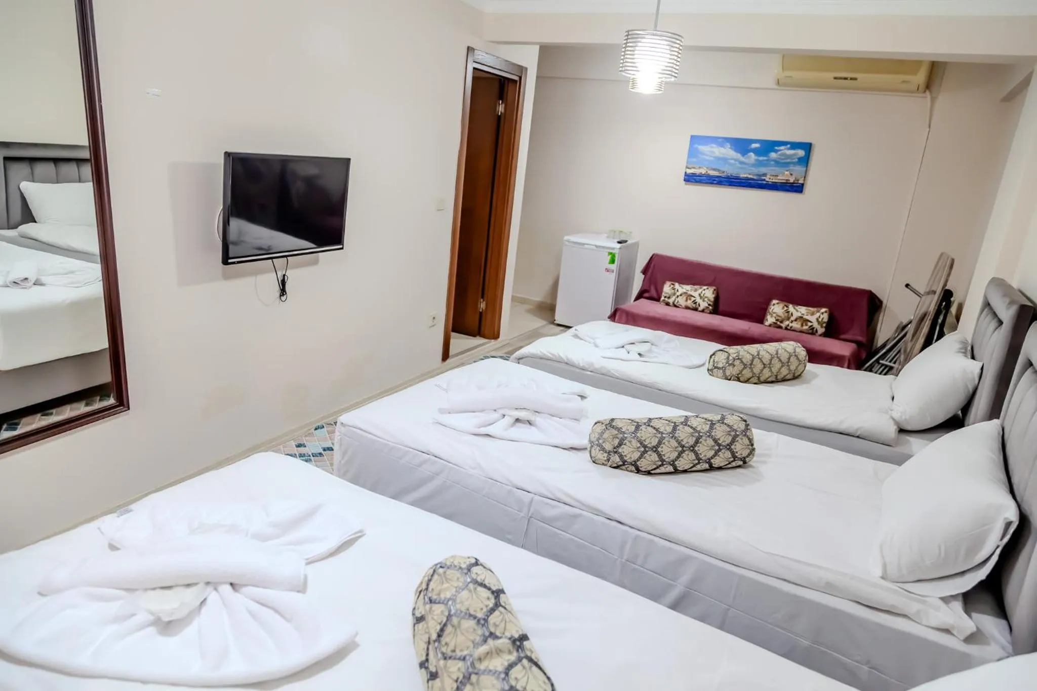 Photo of the whole room, Bed in City Hall Apart Hotel Sultanahmet