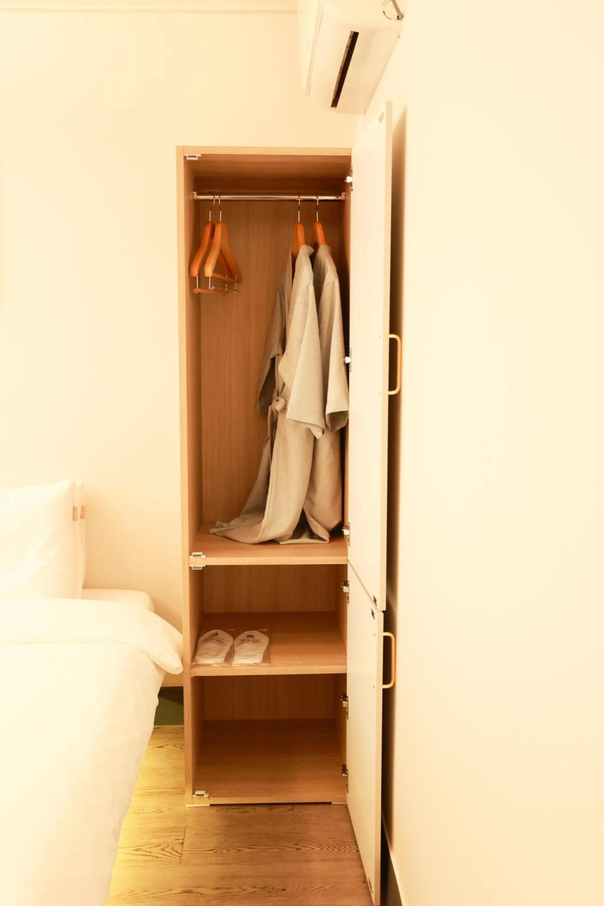 Bed in Hotel Myeongji