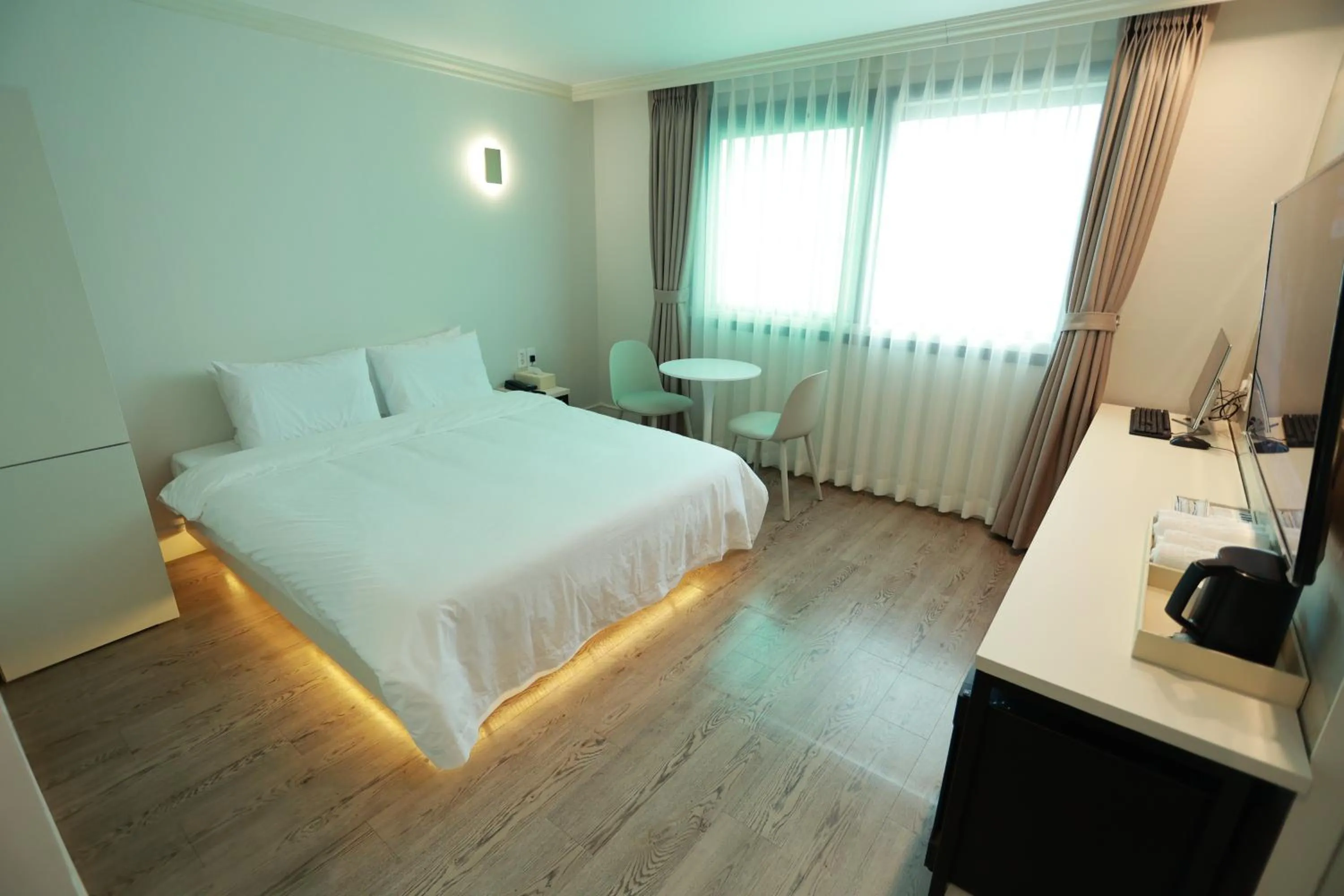 Bed in Hotel Myeongji