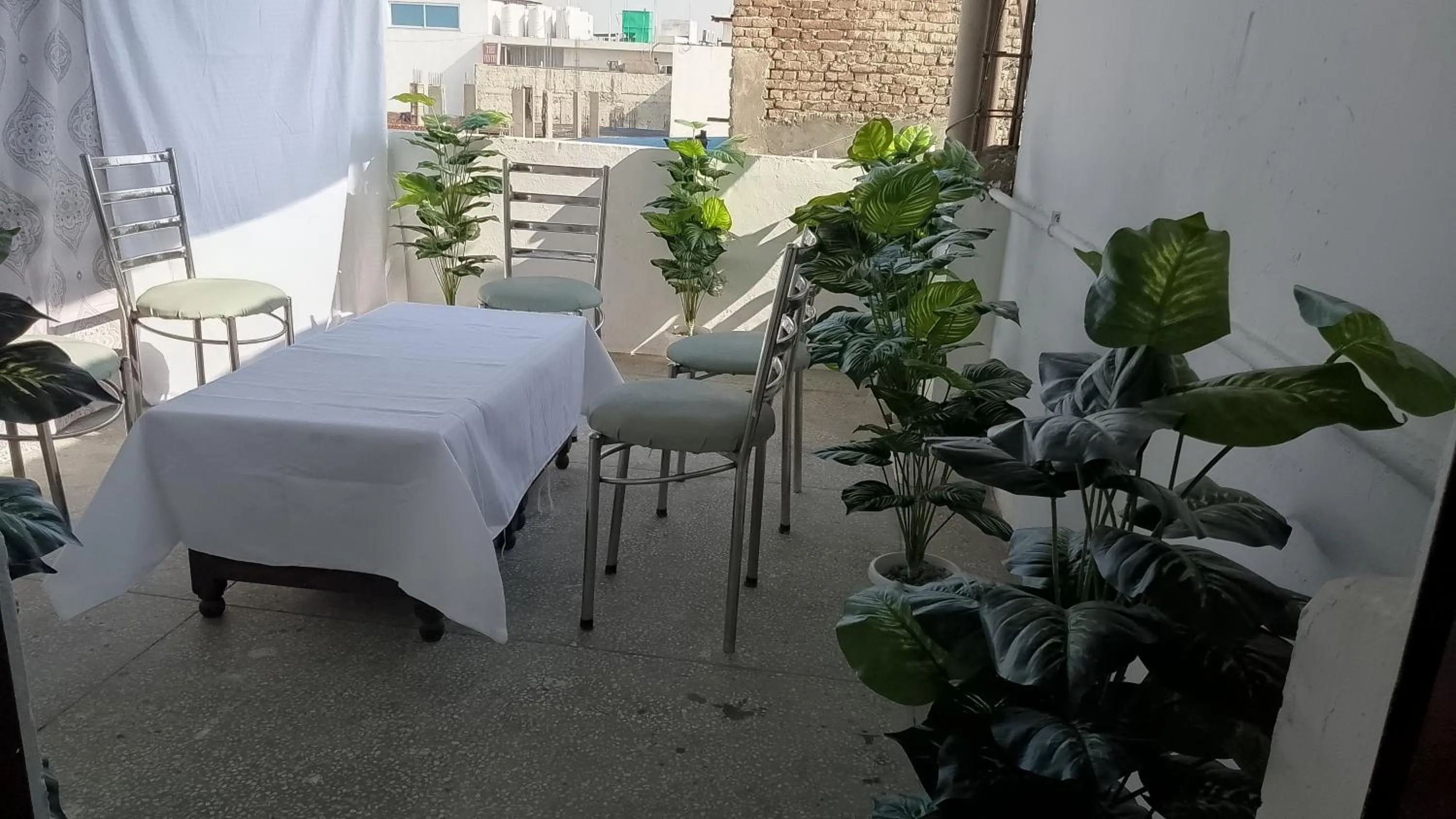 Coffee/tea facilities in Hotel Clink New Delhi Airport