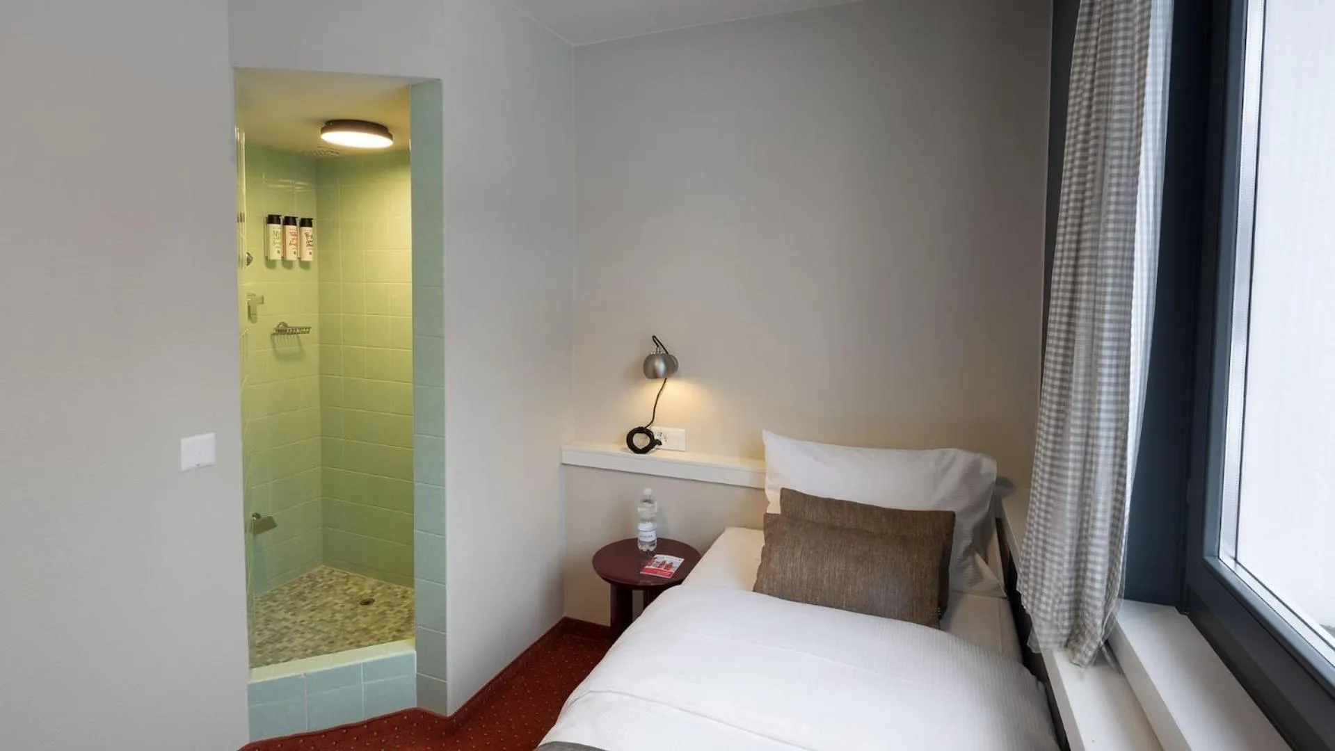 Bed in Hotel Bergidyll - Riders Haven