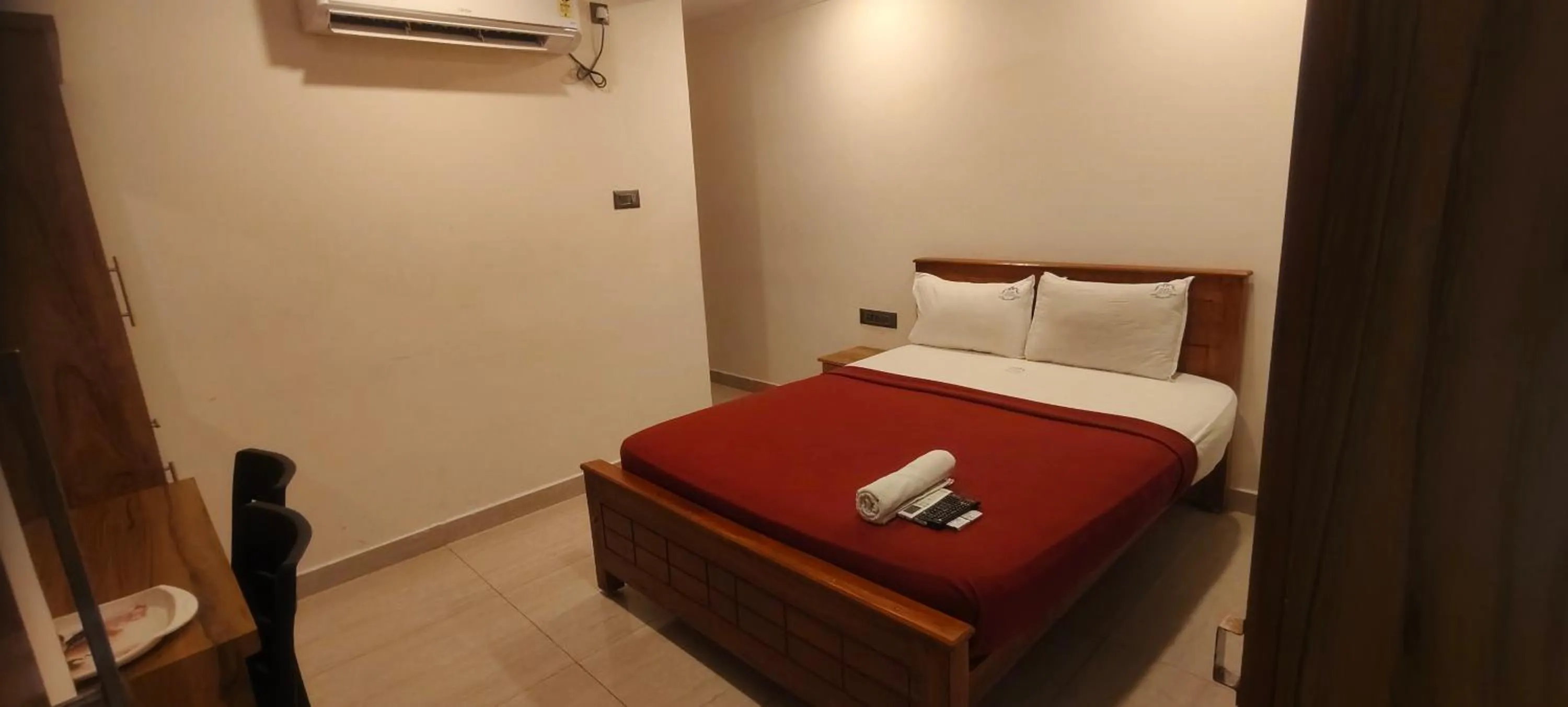Bedroom, Bed in HOTEL NNP GRAND Rameswaram