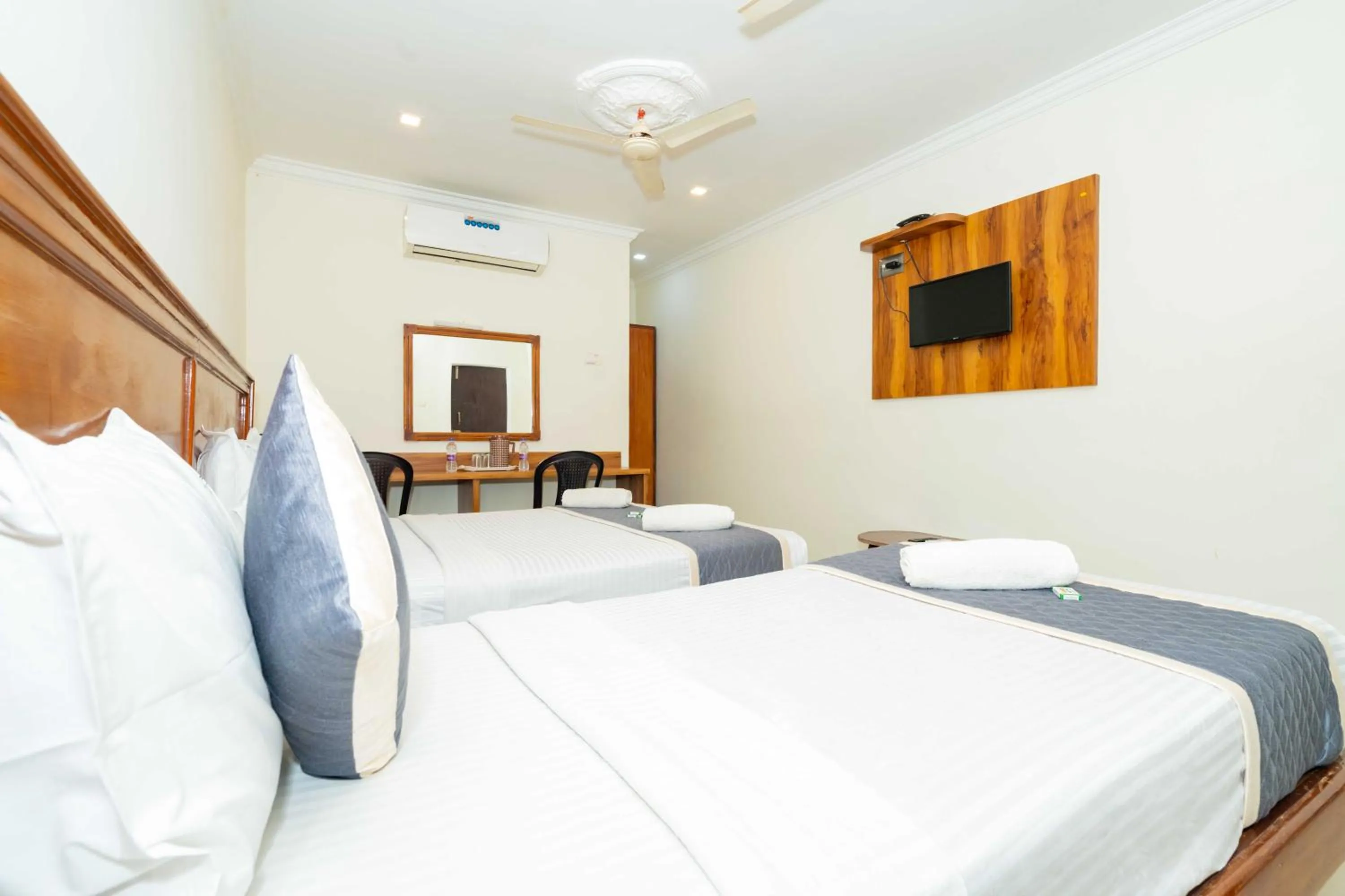 TV and multimedia, Bed in HOTEL NNP GRAND Rameswaram