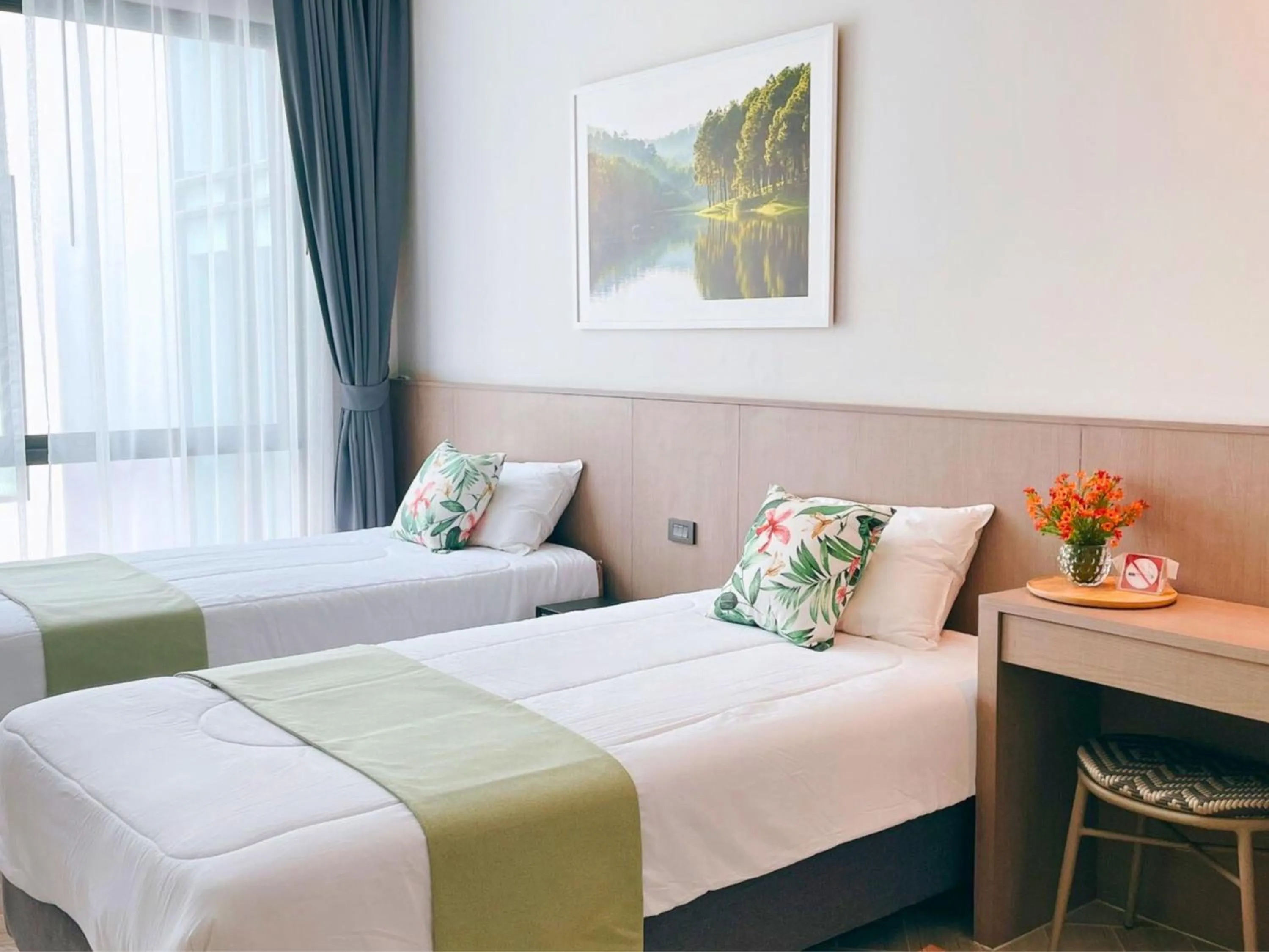 Photo of the whole room, Bed in Sand Dance Hotel