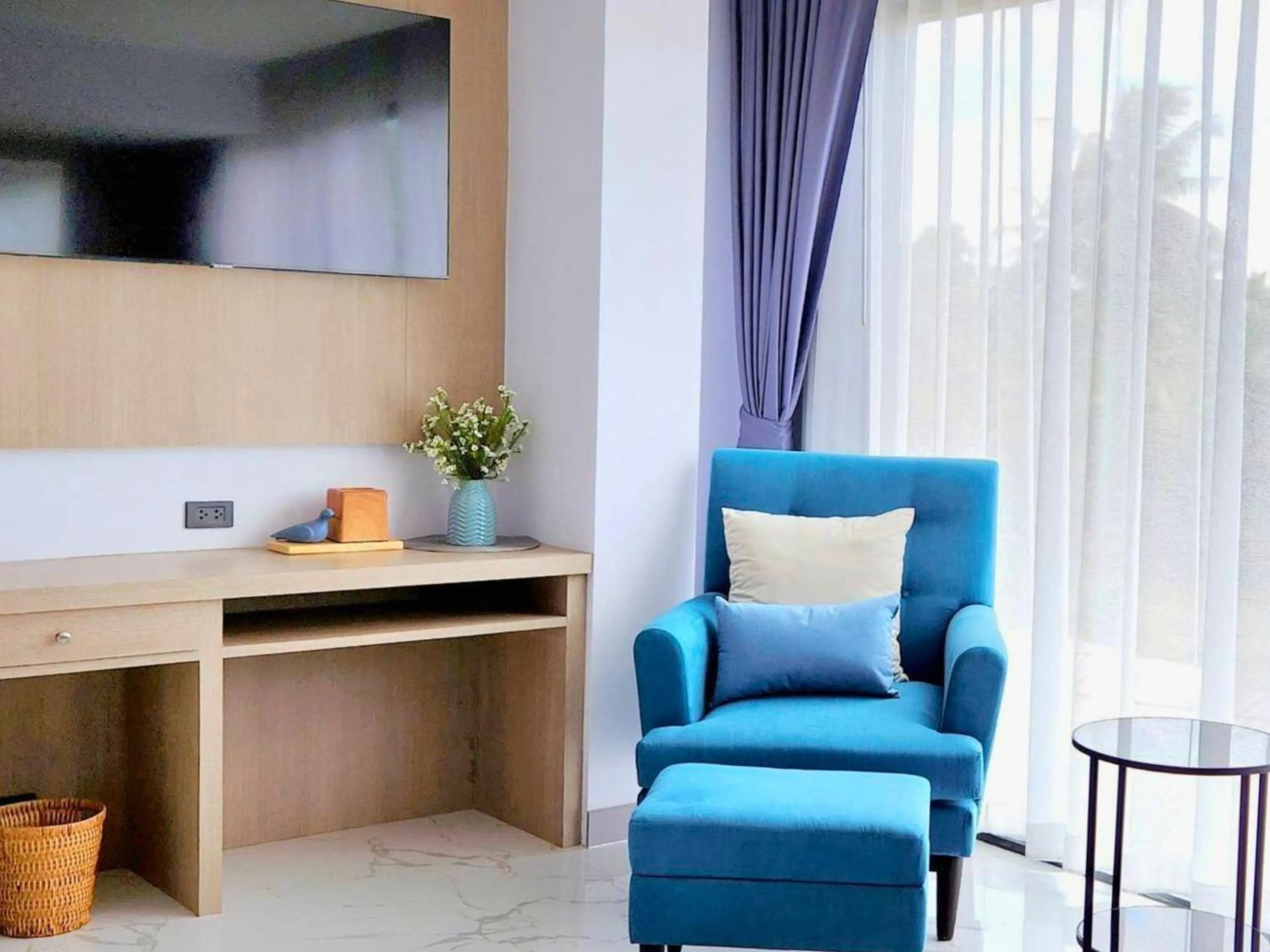 TV and multimedia in Sand Dance Hotel