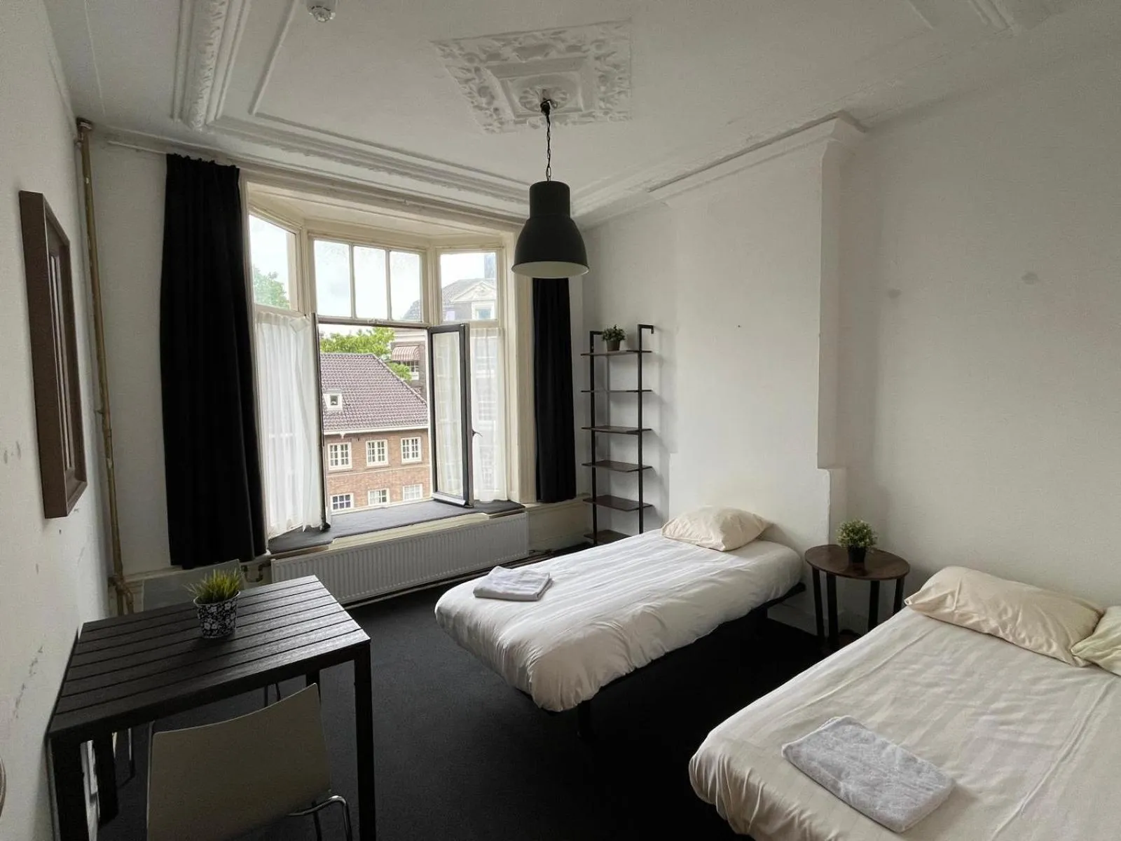 Bed in Hotel Galerij