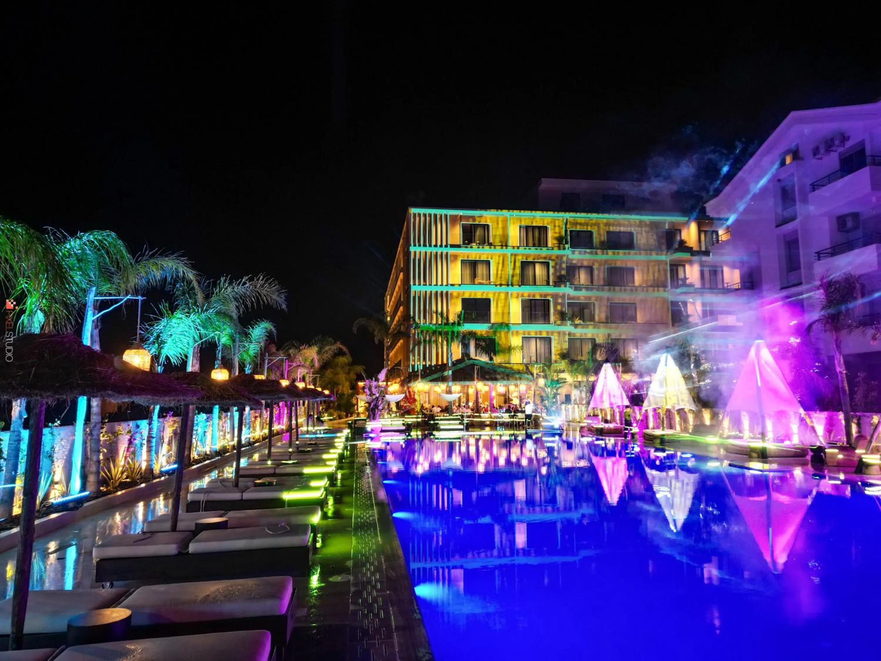 Night in Regina Palm Resort