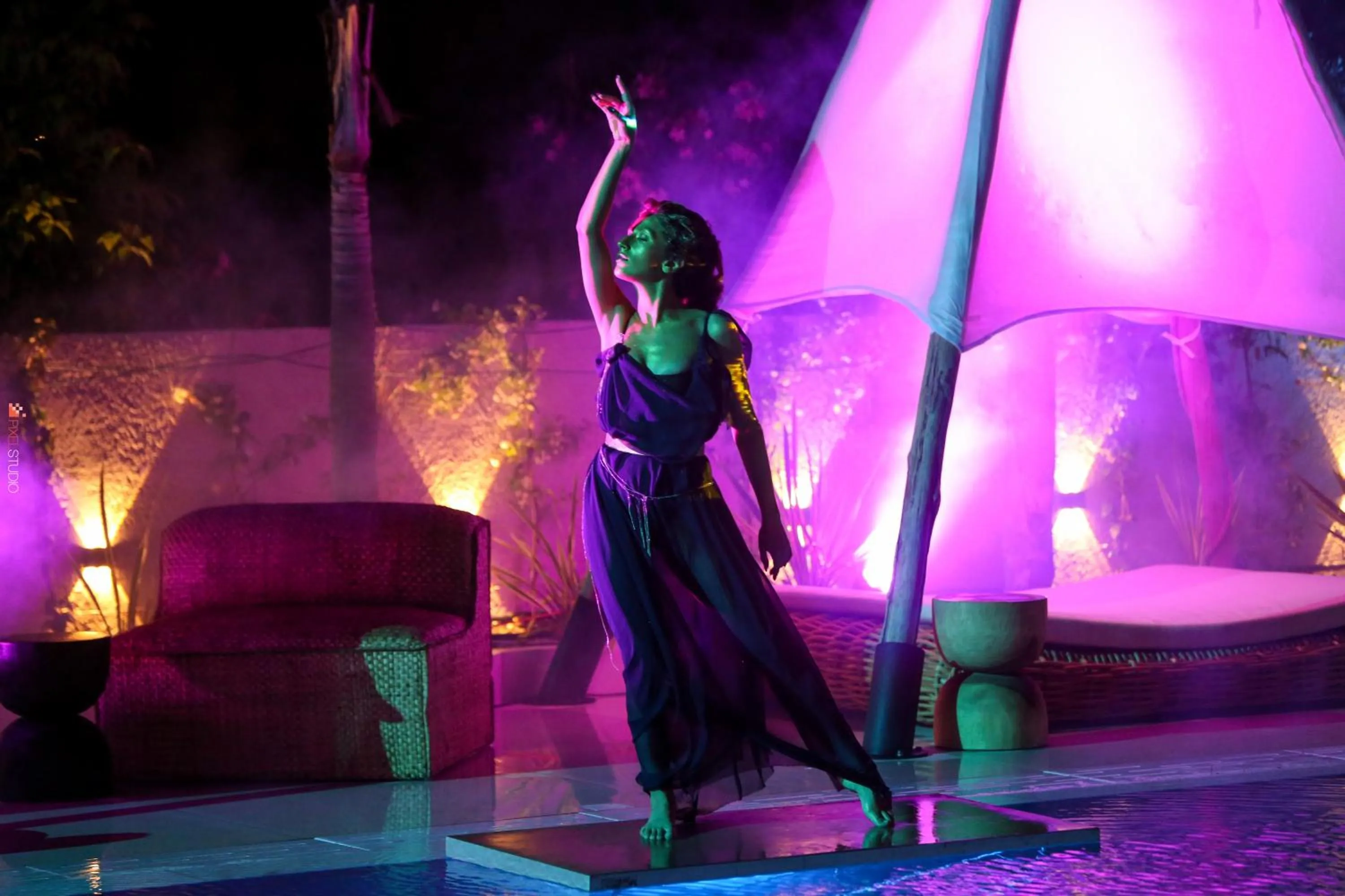 Evening entertainment in Regina Palm Resort