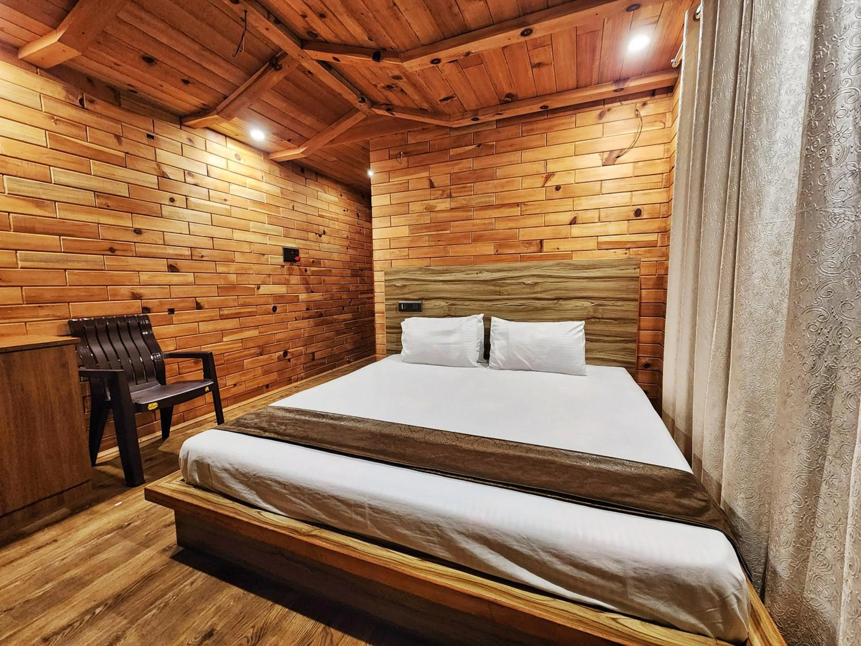 Bed in The White Season Residency