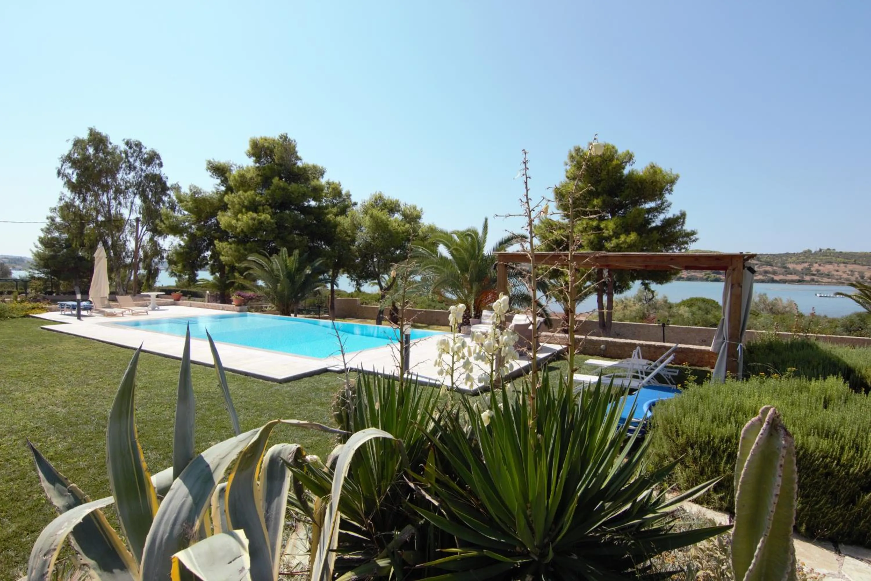 Garden in Villa Grace
