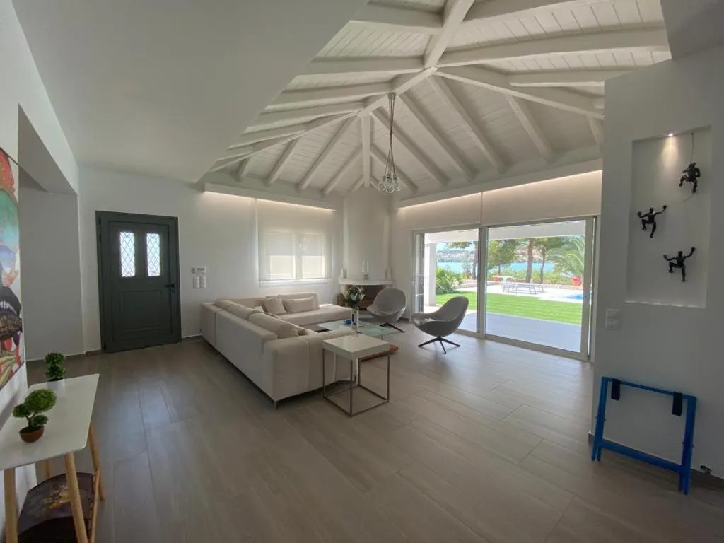 Living room, Bed in Villa Grace