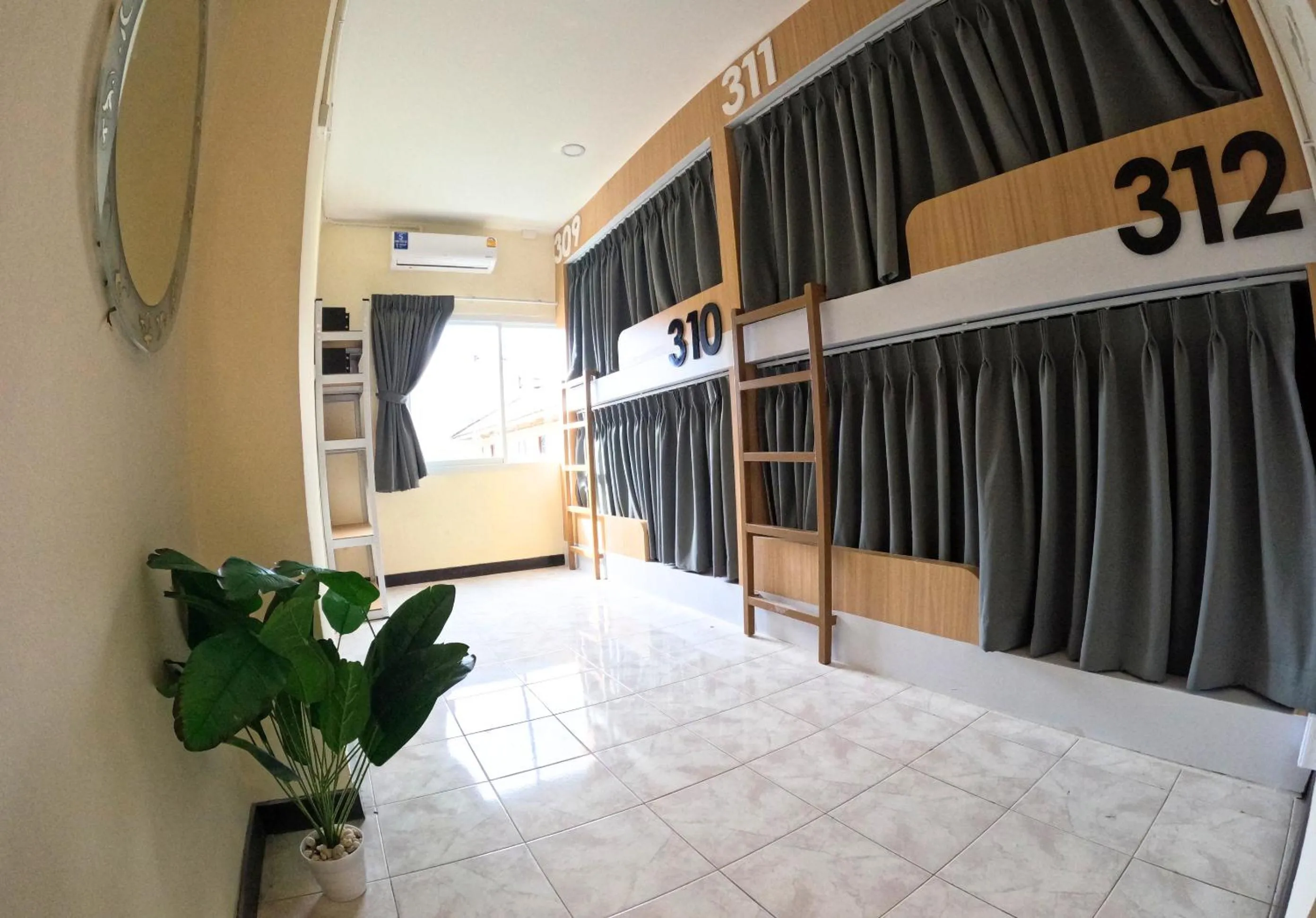 Bed in KPOP Hostel