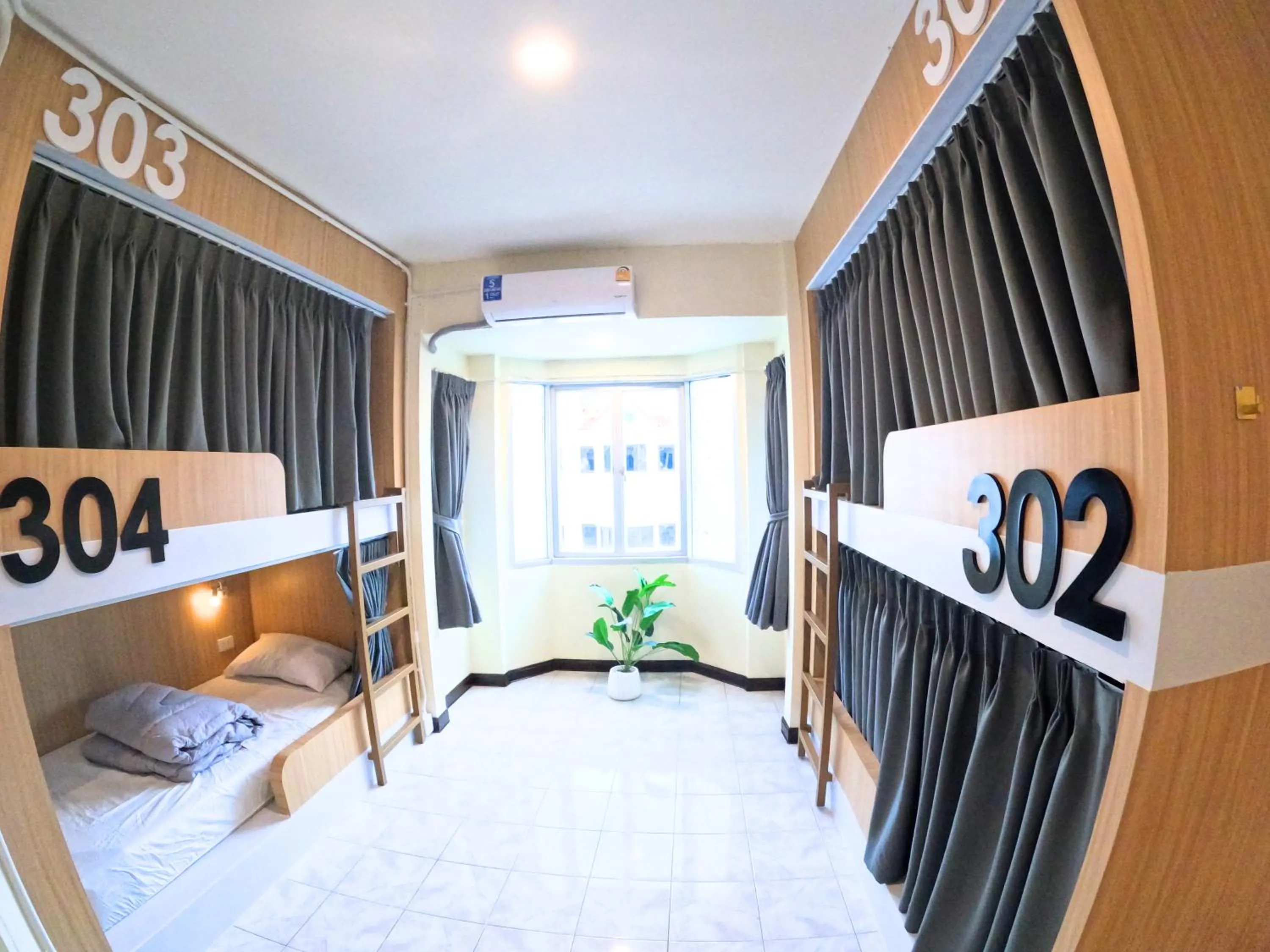 bunk bed, Bed in KPOP Hostel
