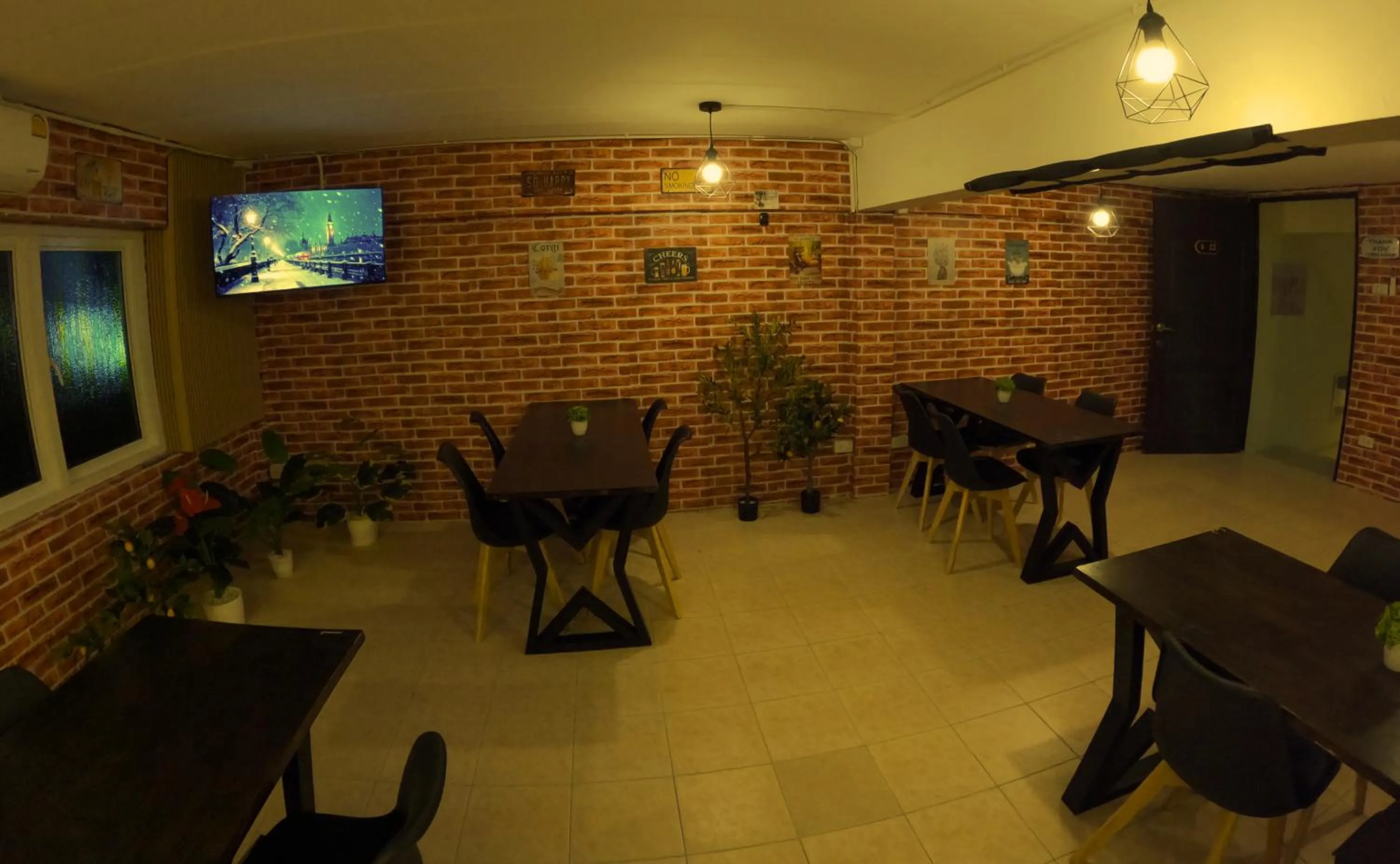 Lounge or bar in KPOP Hostel