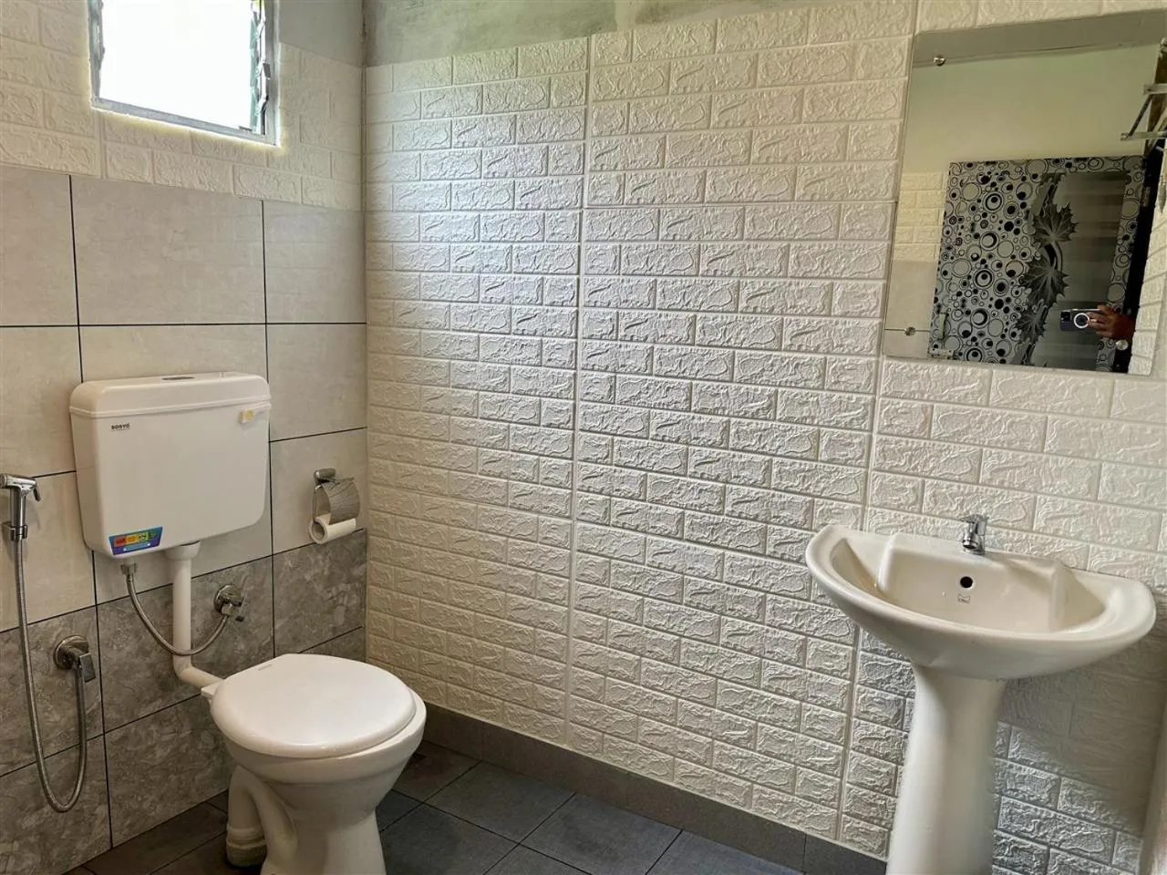 Shower in The Wild Farms By Gwestai