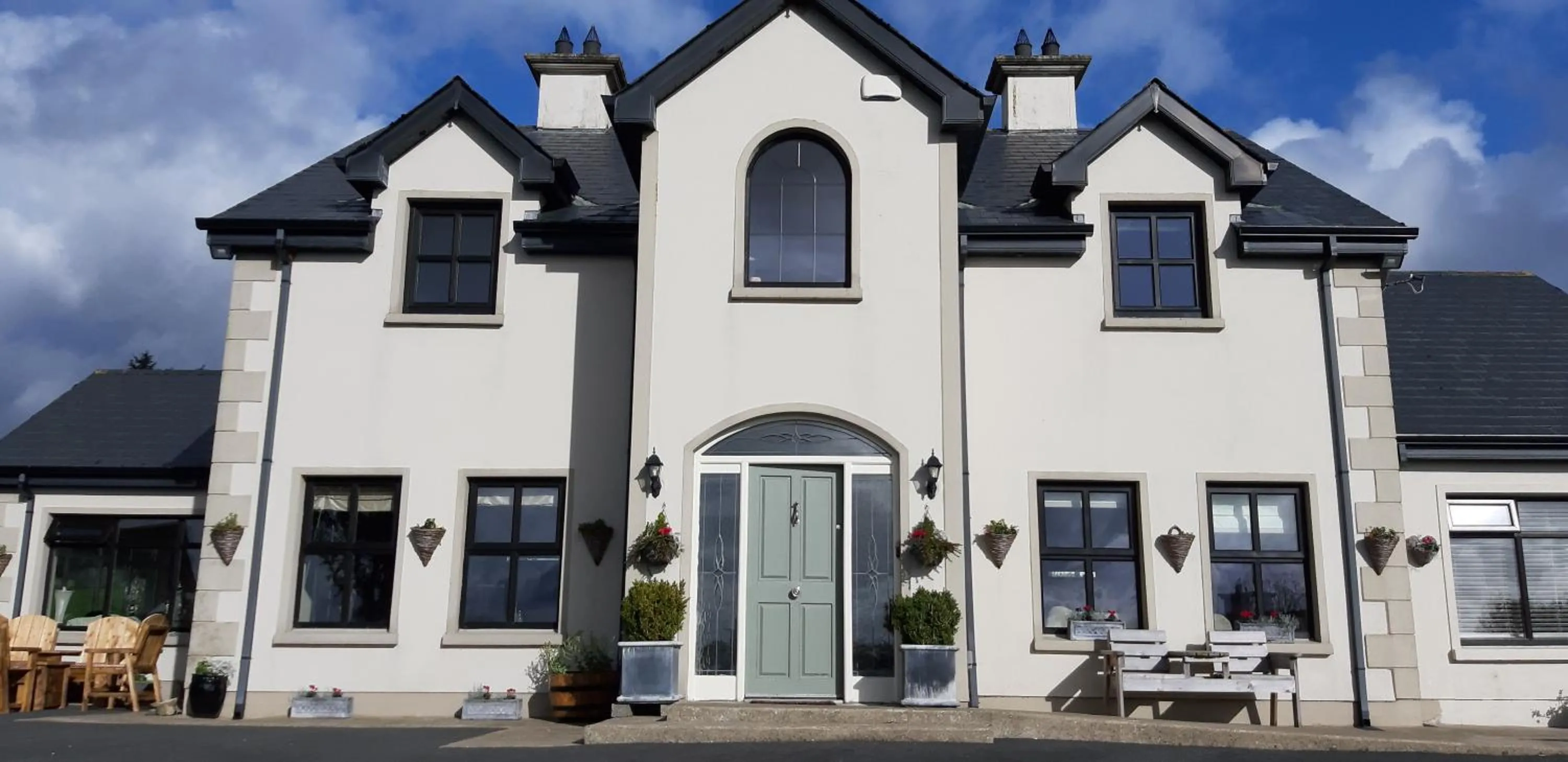 Safe Haven - Luxury Family Accommodation