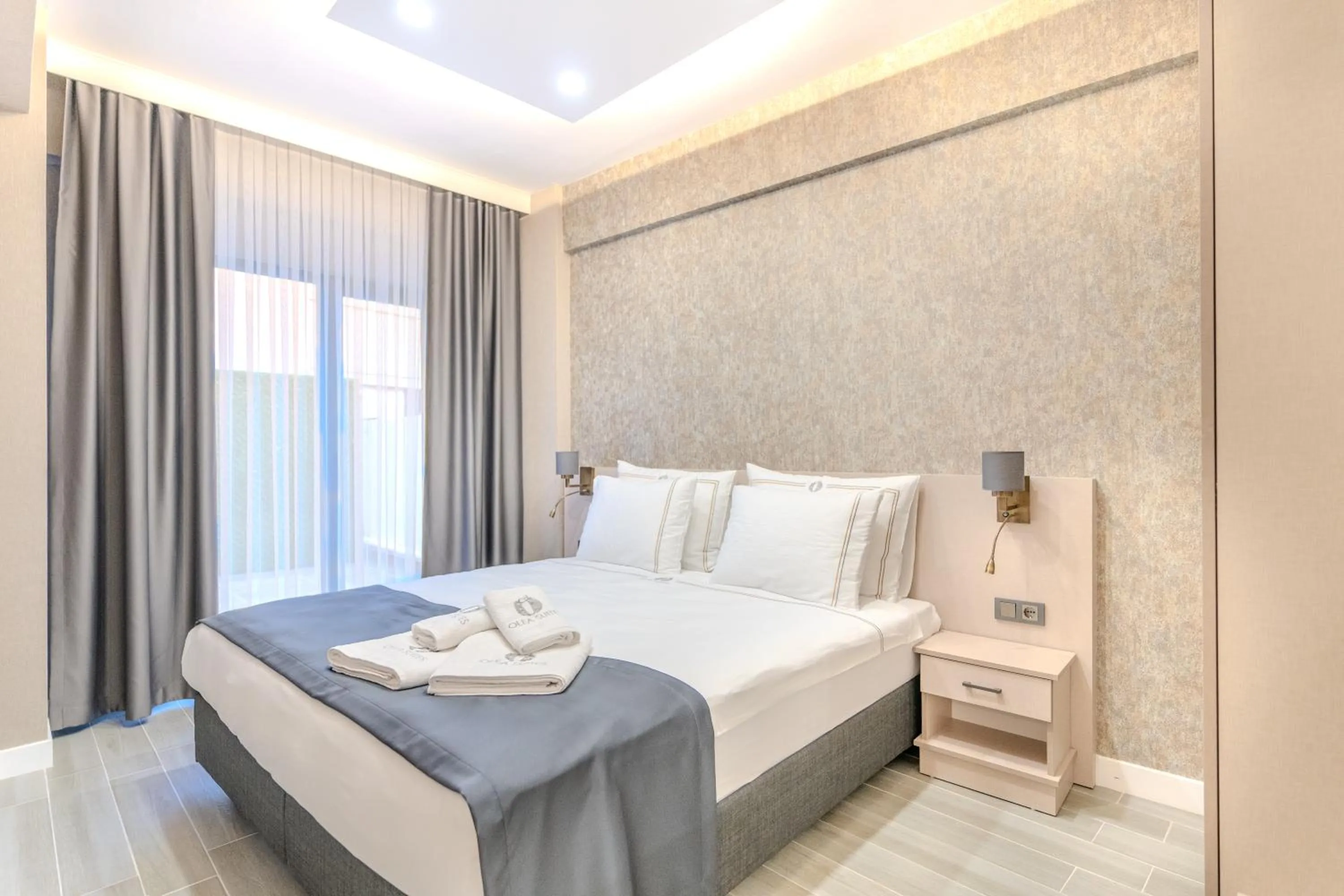 Bed in Olea Suites Otel