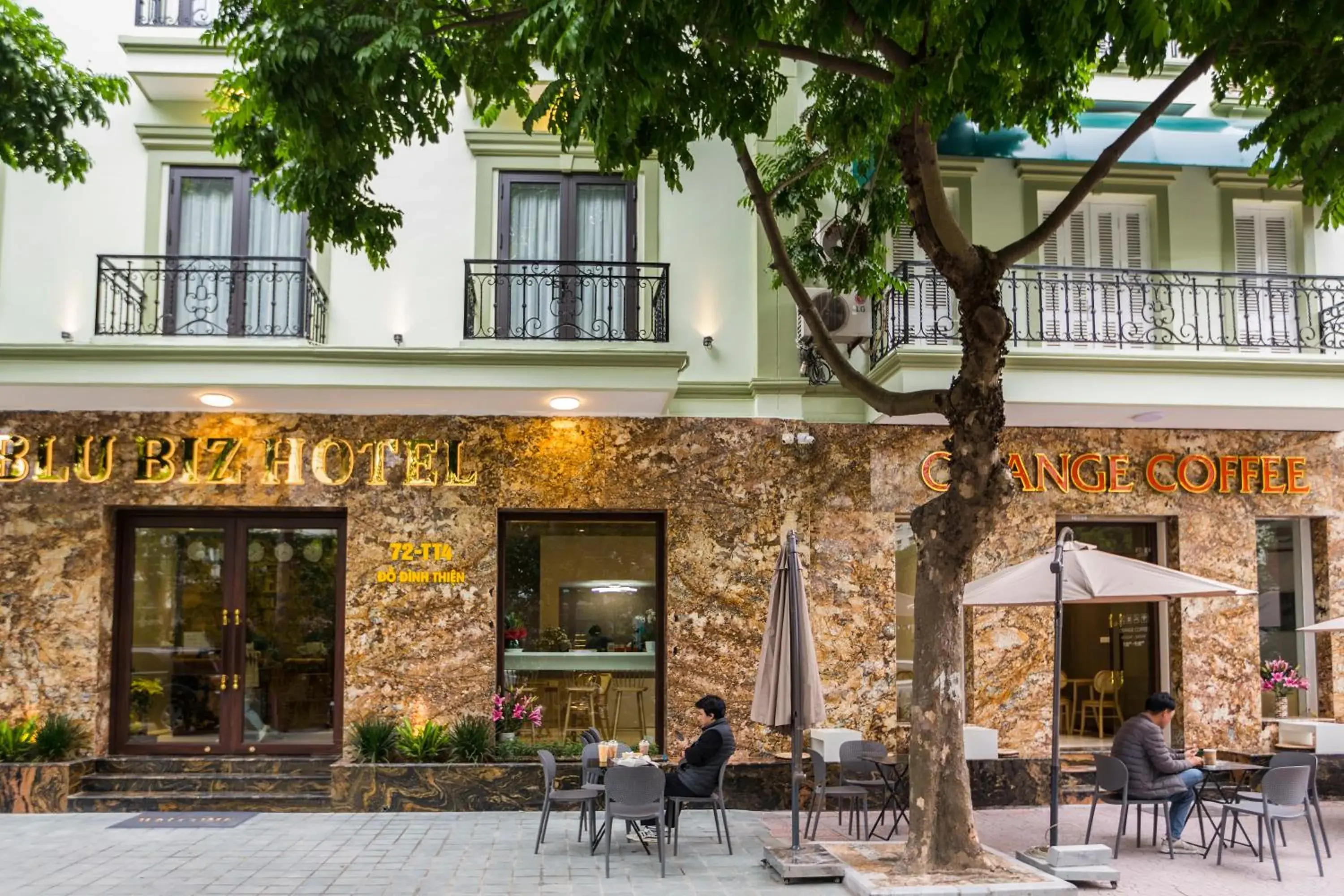 Property building in Blubiz Hotel 5 Property building in Blubiz Hotel 5