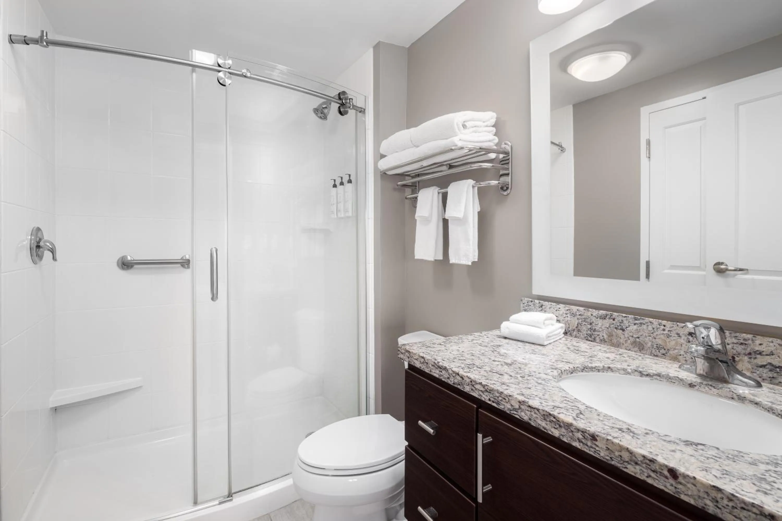 Bathroom in TownePlace Suites by Marriott Fort Walton Beach-Eglin AFB