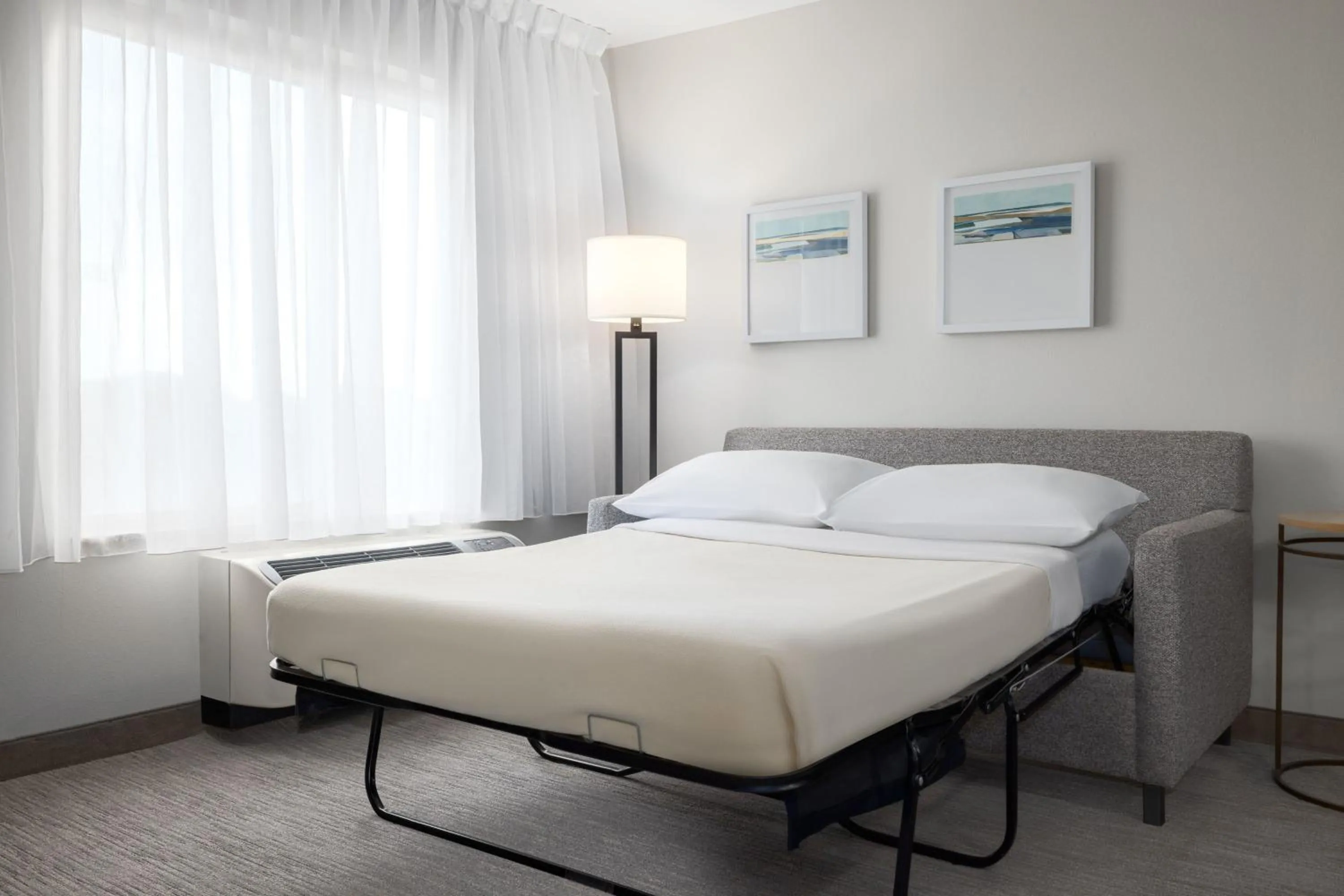 Photo of the whole room, Bed in TownePlace Suites by Marriott Fort Walton Beach-Eglin AFB