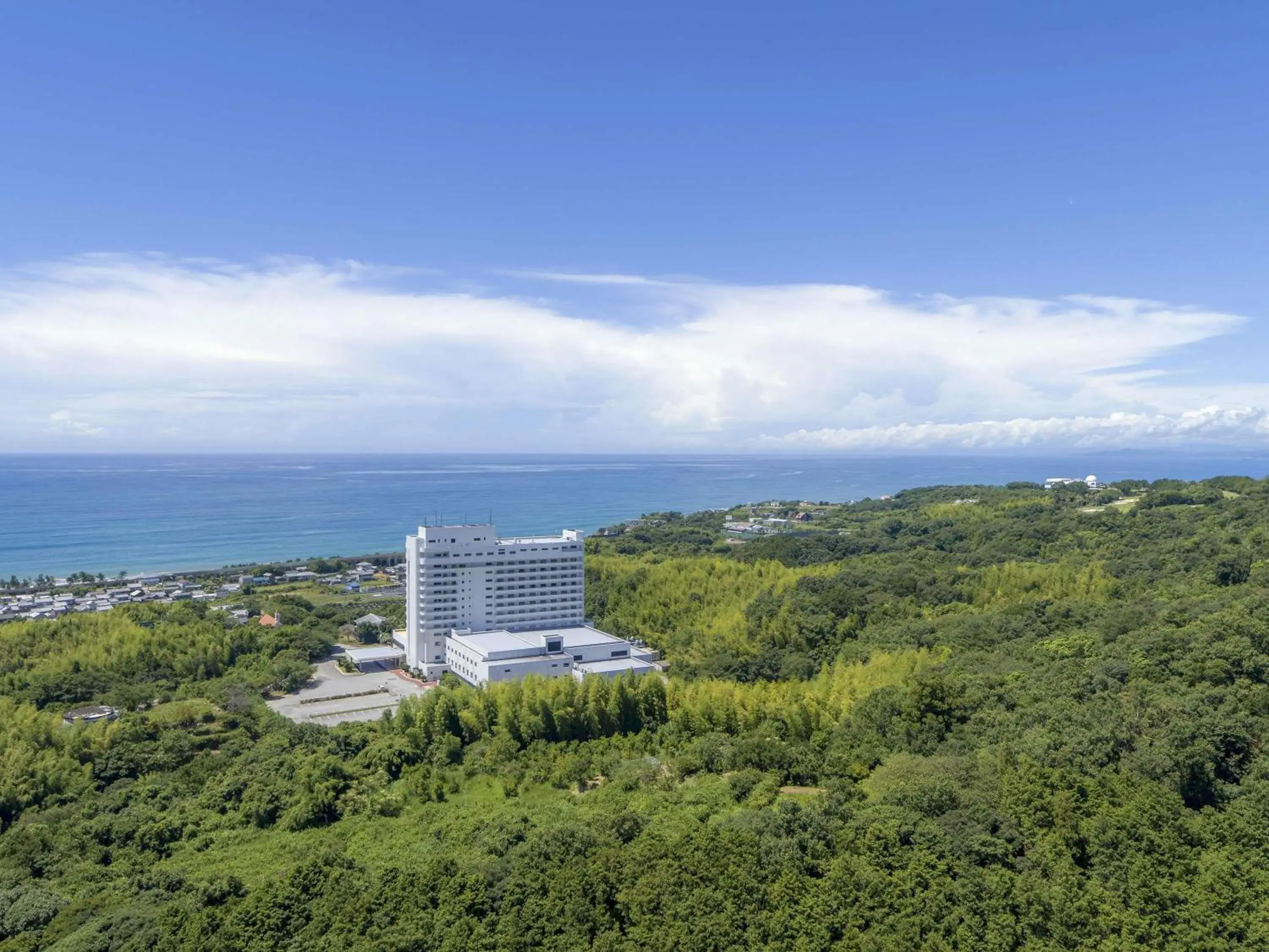 Property building in Mercure Kochi Tosa Resort & Spa Property building in Mercure Kochi Tosa Resort & Spa