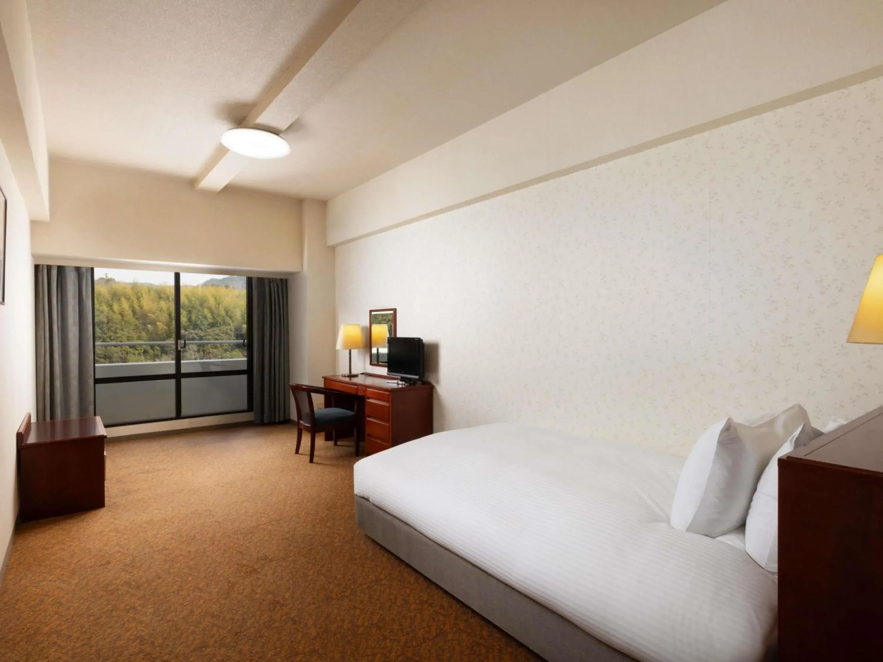 Bedroom, Bed in Mercure Kochi Tosa Resort & Spa Bedroom, Bed in Mercure Kochi Tosa Resort & Spa