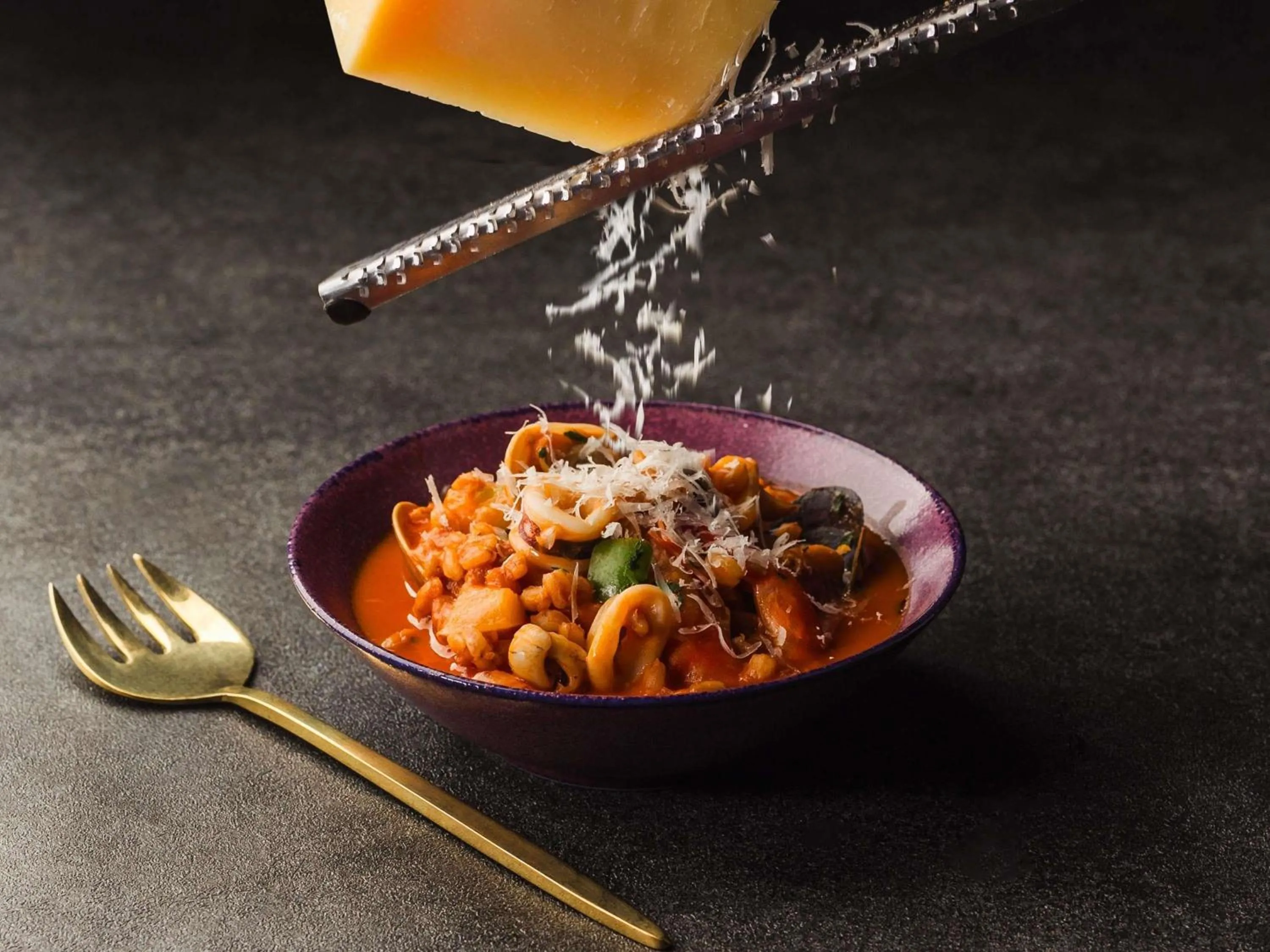 Restaurant/places to eat in Mercure Kochi Tosa Resort & Spa