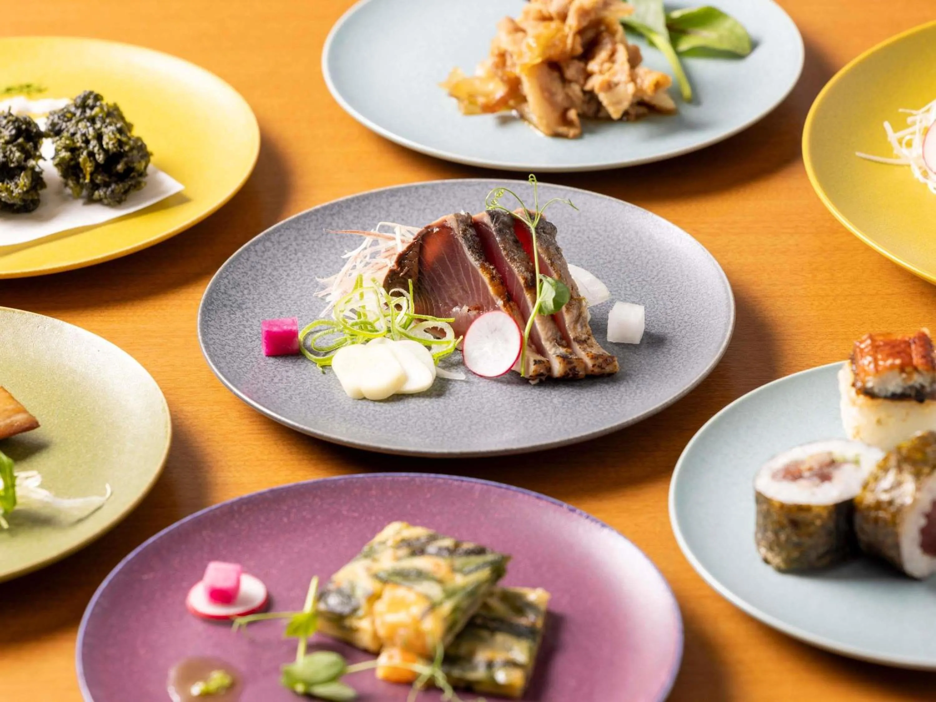 Restaurant/places to eat in Mercure Kochi Tosa Resort & Spa