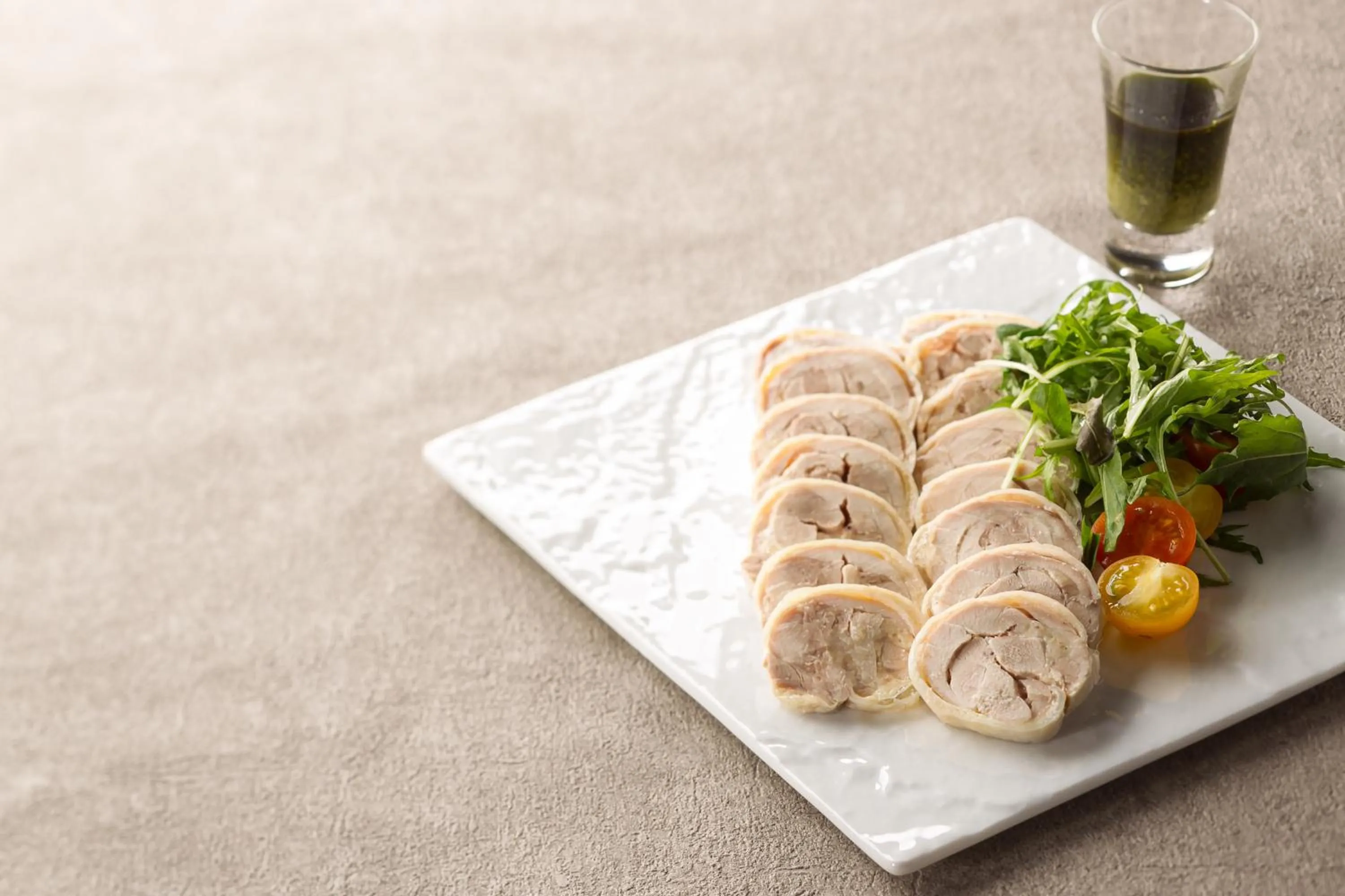 Food and drinks in Mercure Fukuoka Munakata Resort & Spa