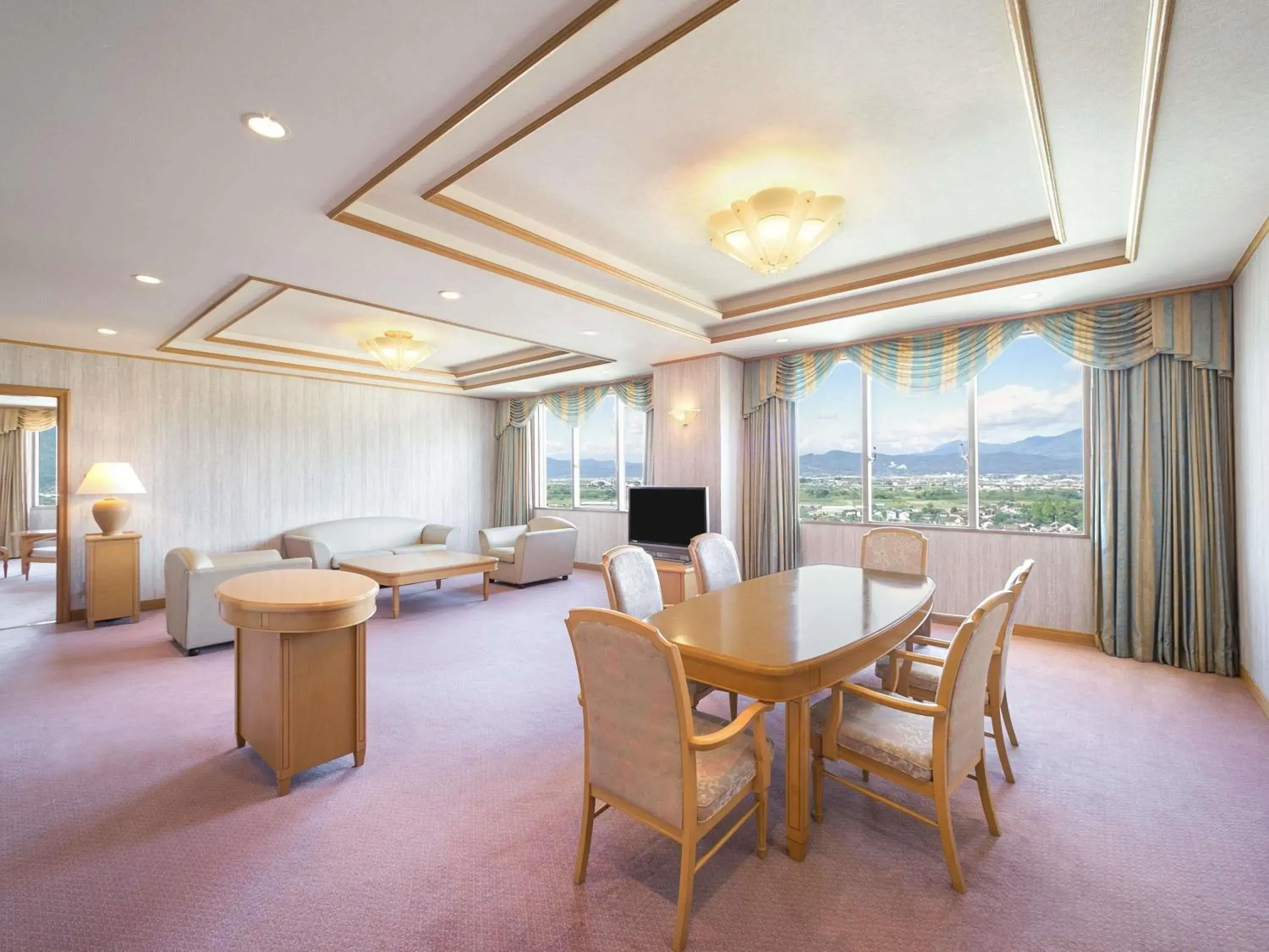 Bedroom in Mercure Nagano Matsushiro Resort & Spa Bedroom in Mercure Nagano Matsushiro Resort & Spa