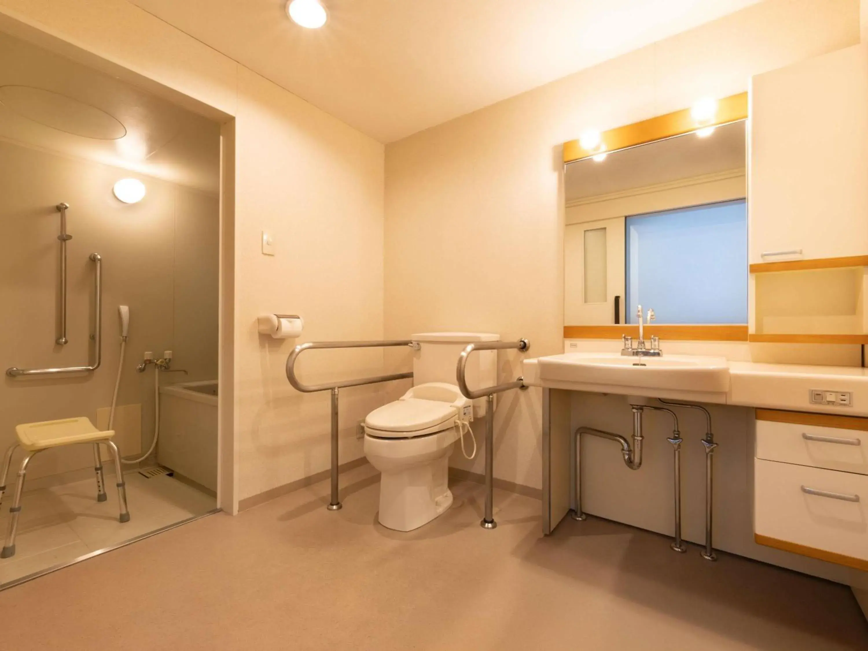 Bedroom in Mercure Nagano Matsushiro Resort & Spa Bedroom in Mercure Nagano Matsushiro Resort & Spa