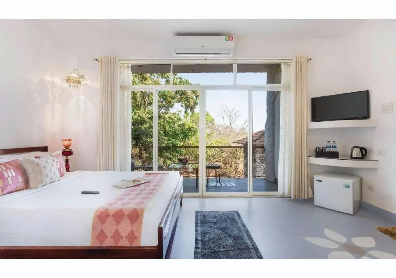 View (from property/room), Bed in Vibes Inn Singing Tree View (from property/room), Bed in Vibes Inn Singing Tree