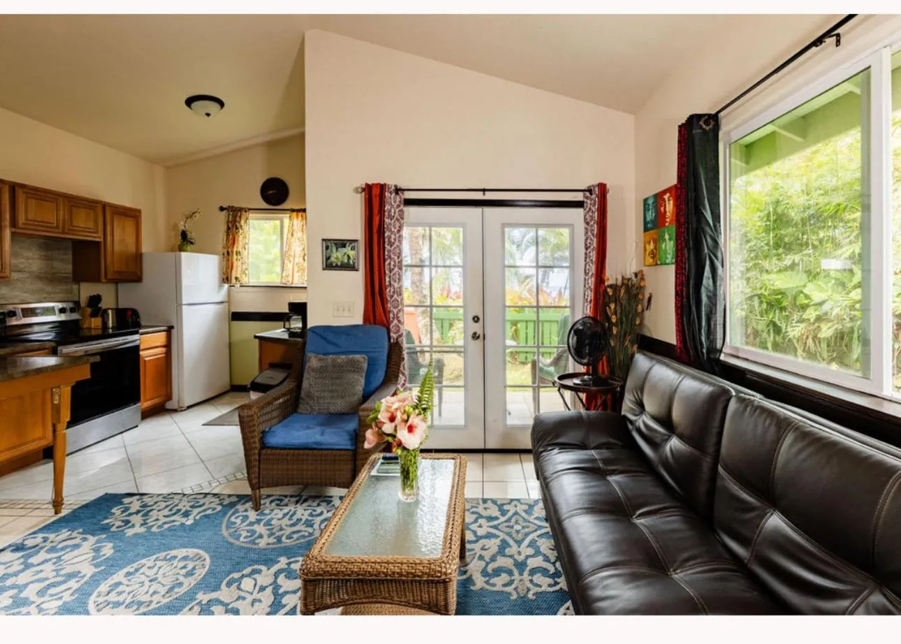 Living room in Whale House at Kehena Beach