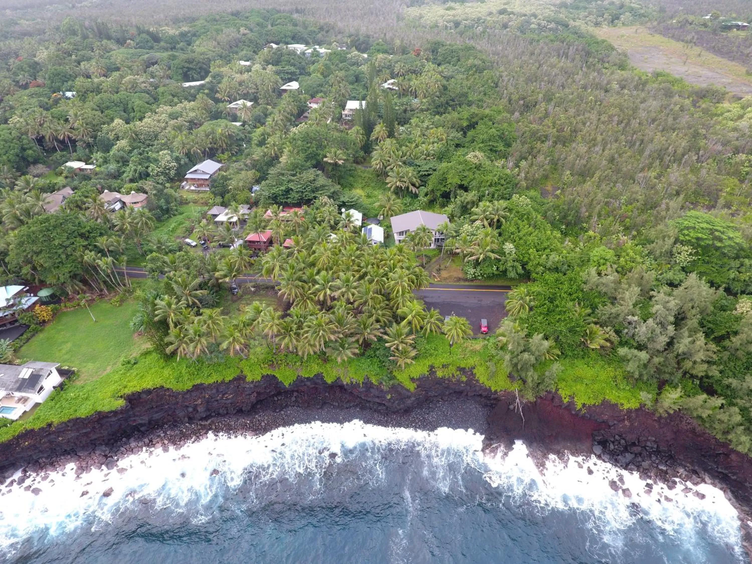 Property building in Whale House at Kehena Beach