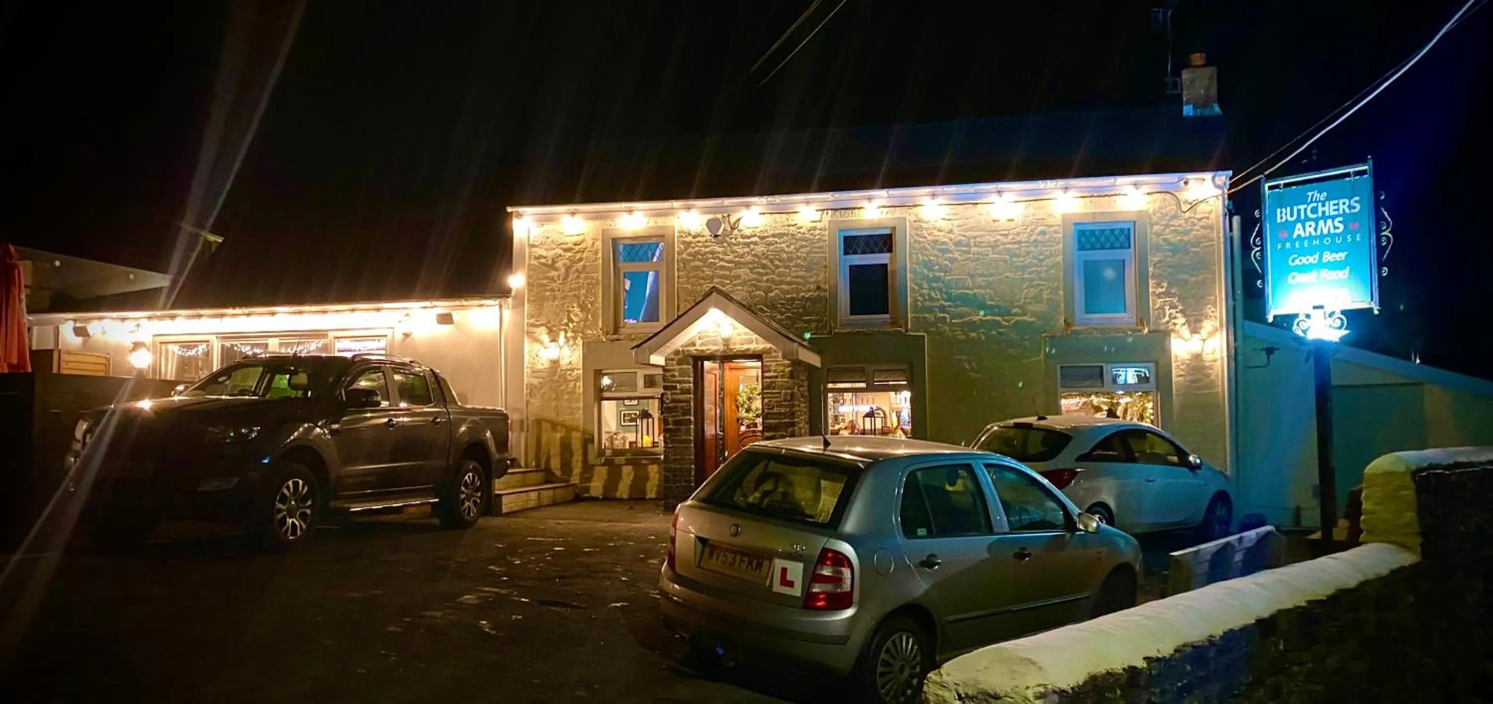 The Butchers Arms - Grill Pub and Accommodation