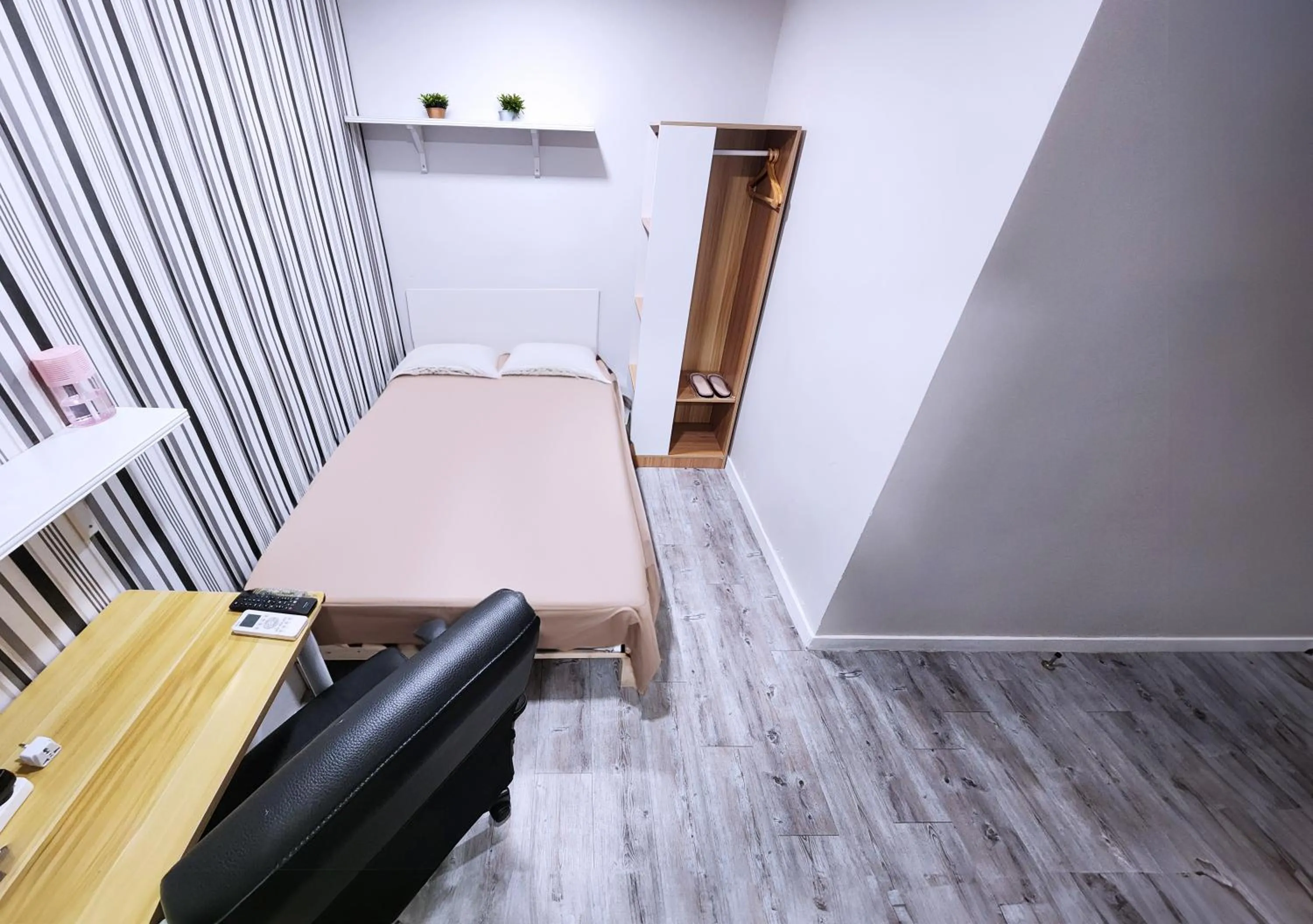 Bed in Pillows CoLiving