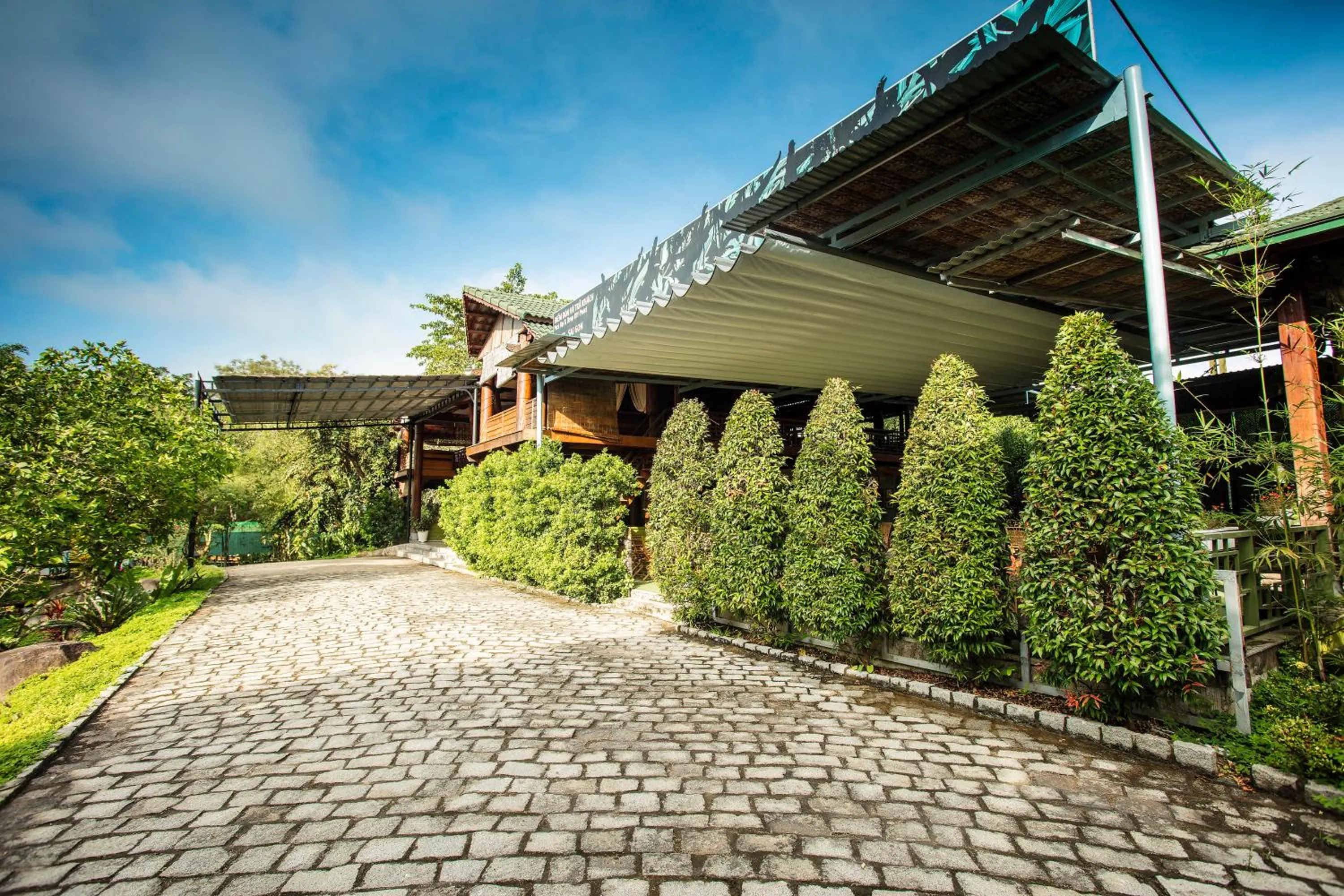 Facade/entrance in Cat Tien Jungle Lodge