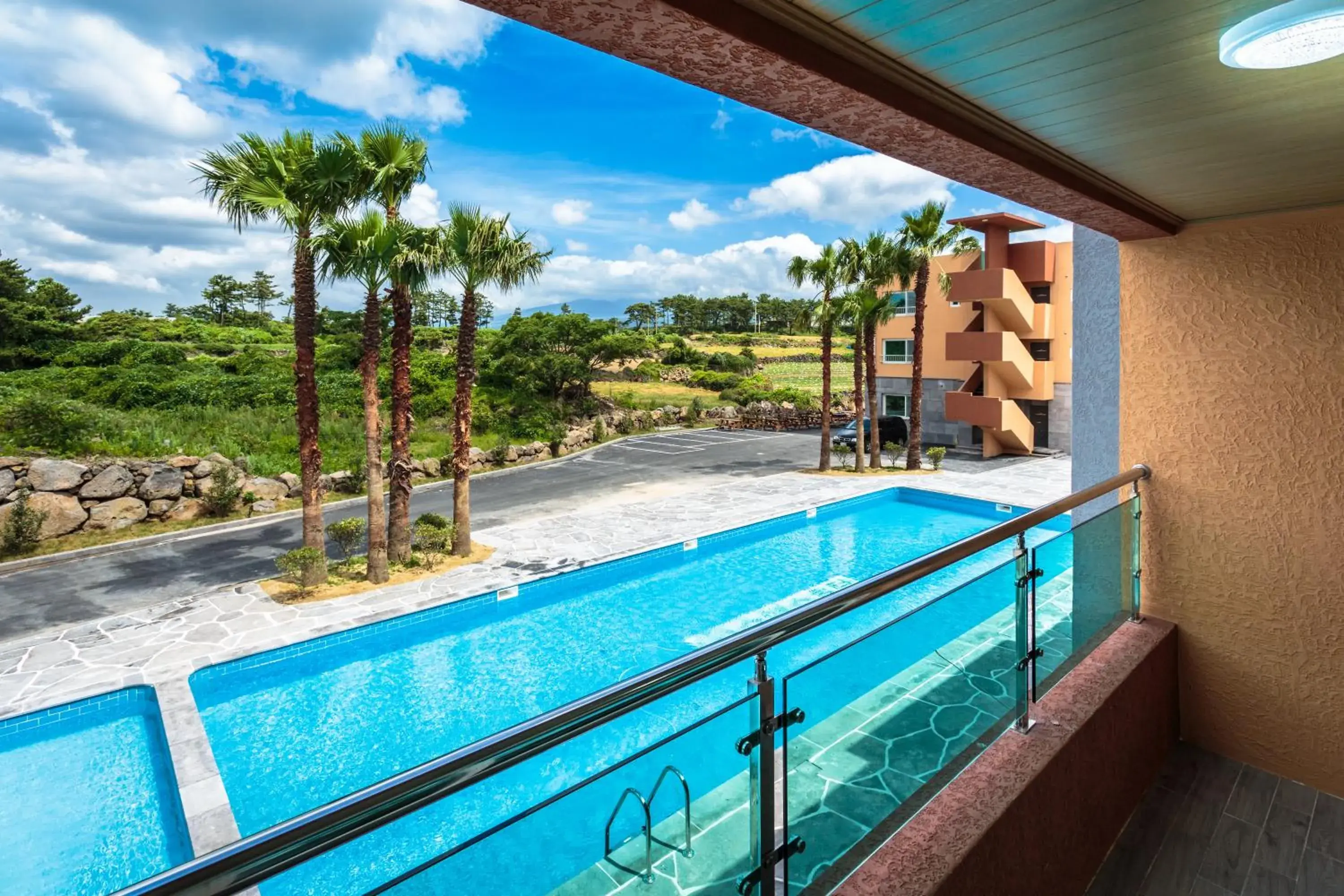 Swimming Pool in Suandsu Resort Swimming Pool in Suandsu Resort