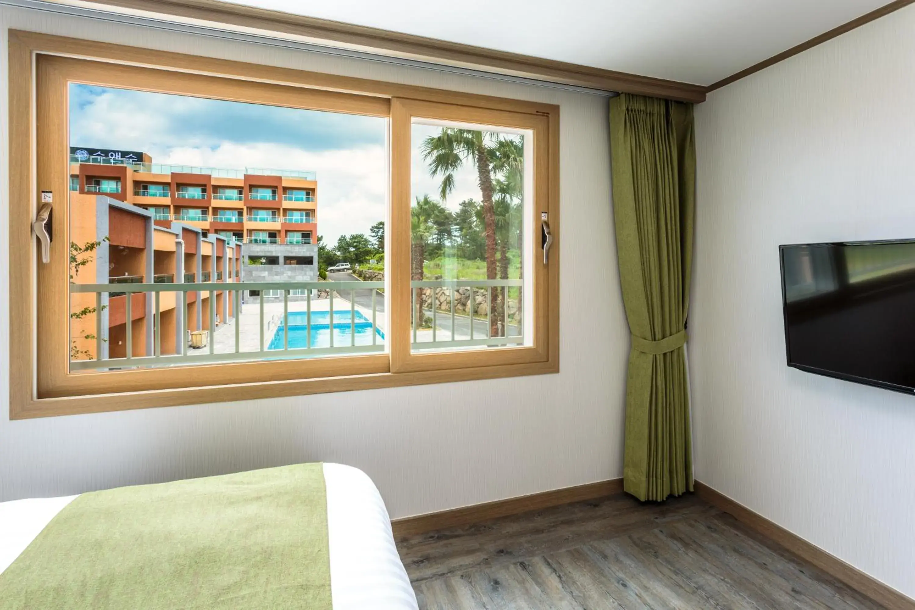 View (from property/room), TV/Entertainment Center in Suandsu Resort View (from property/room), TV/Entertainment Center in Suandsu Resort