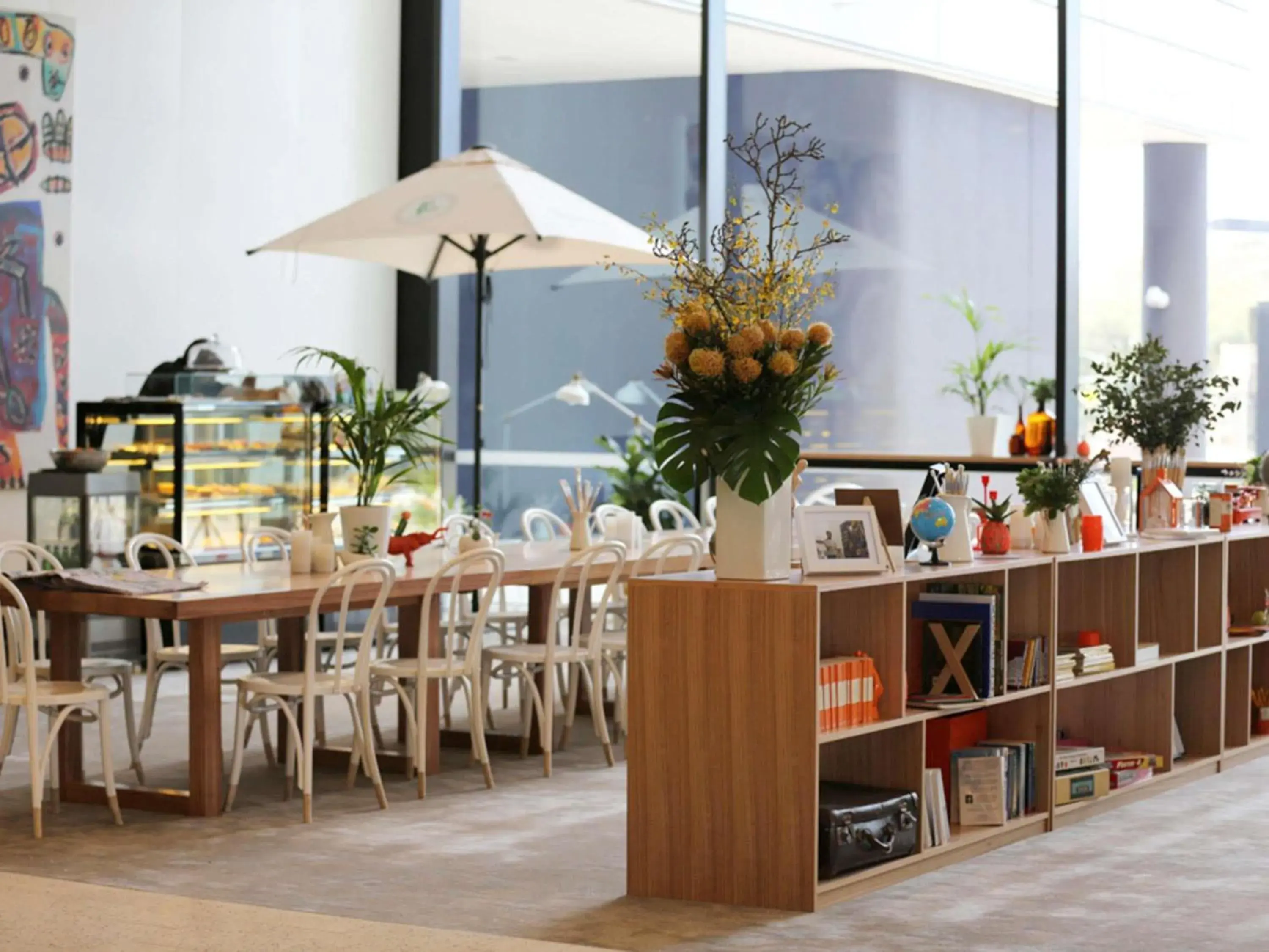 Property building in Art Series - The Larwill Studio Property building in Art Series - The Larwill Studio